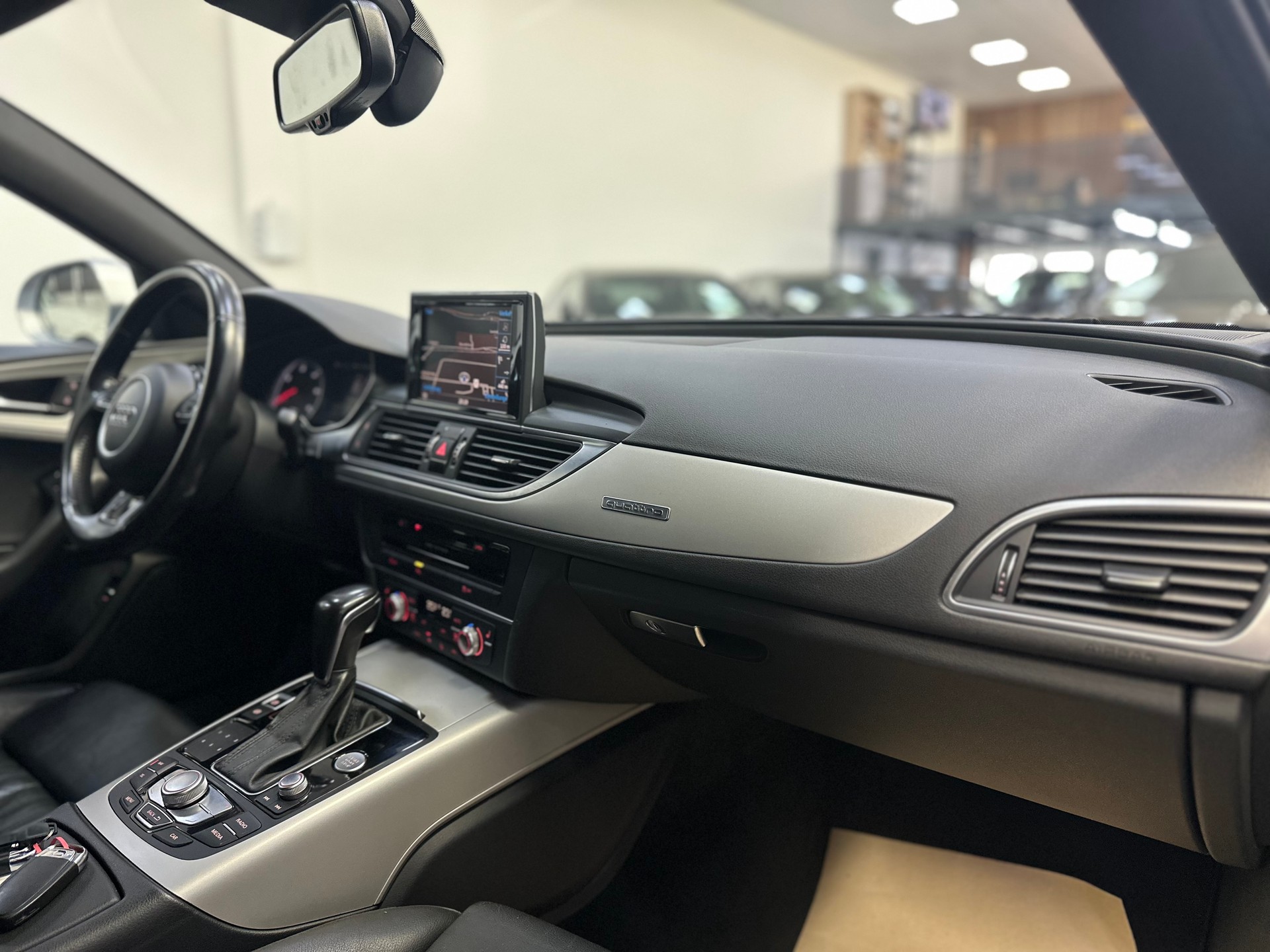 AUDI A6 Avant 3.0 TDI V6 quattro S-tronic-image-13