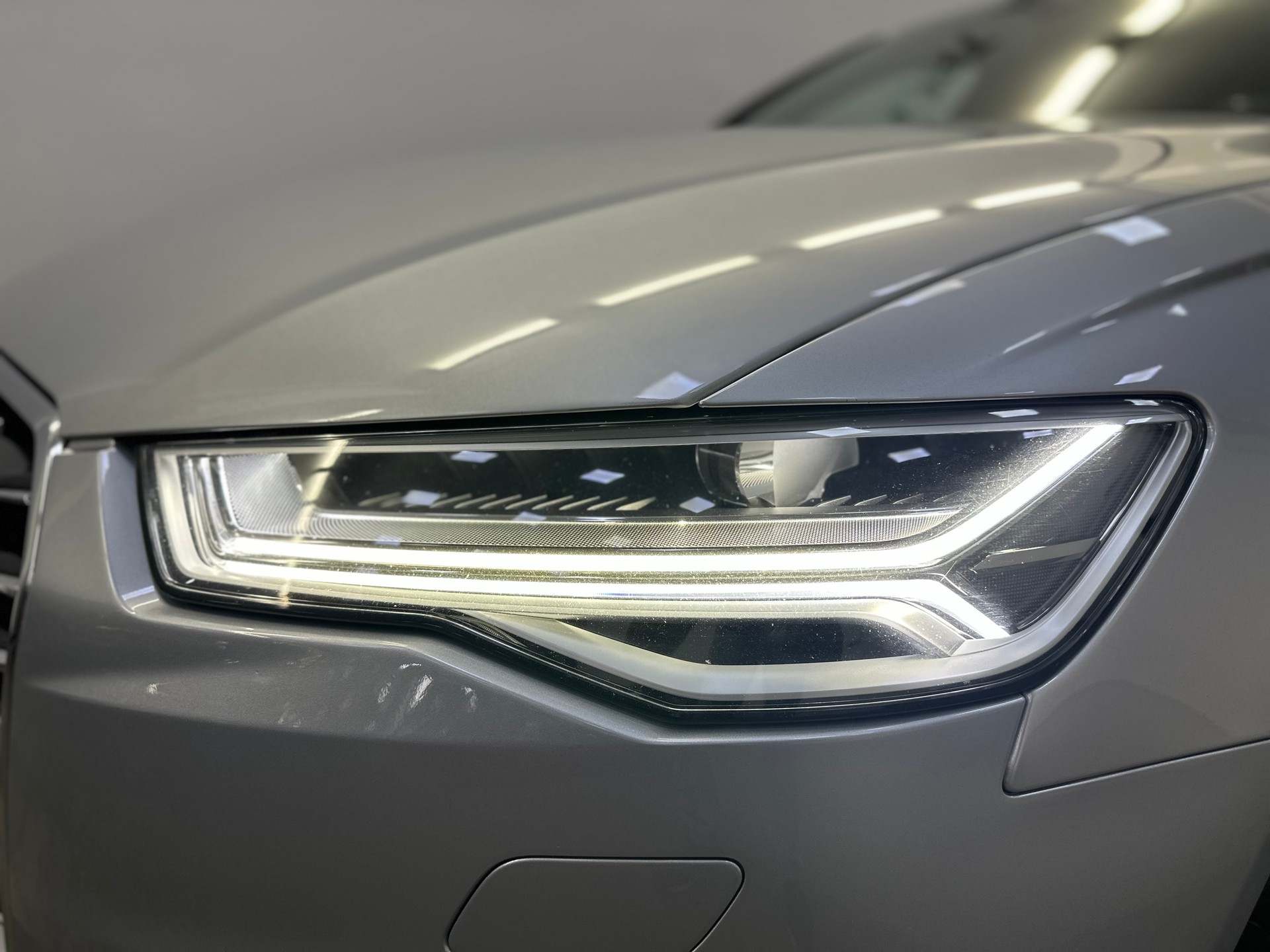 AUDI A6 Avant 3.0 TDI V6 quattro S-tronic-image-5