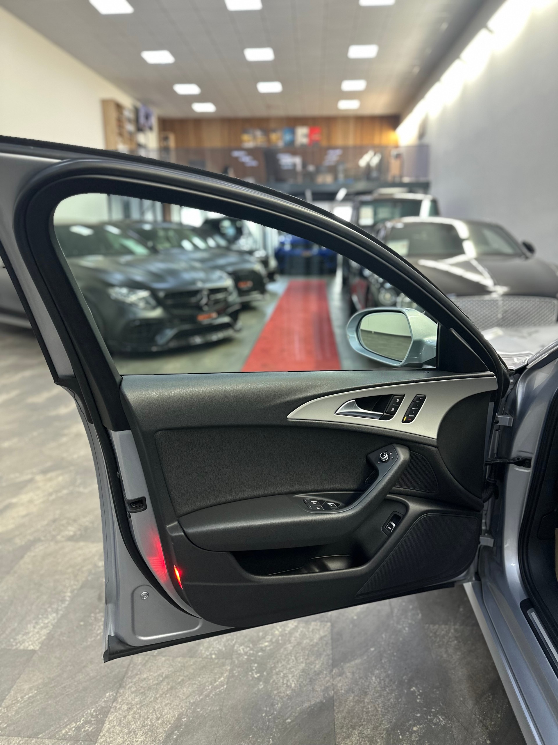 AUDI A6 Avant 3.0 TDI V6 quattro S-tronic-image-22