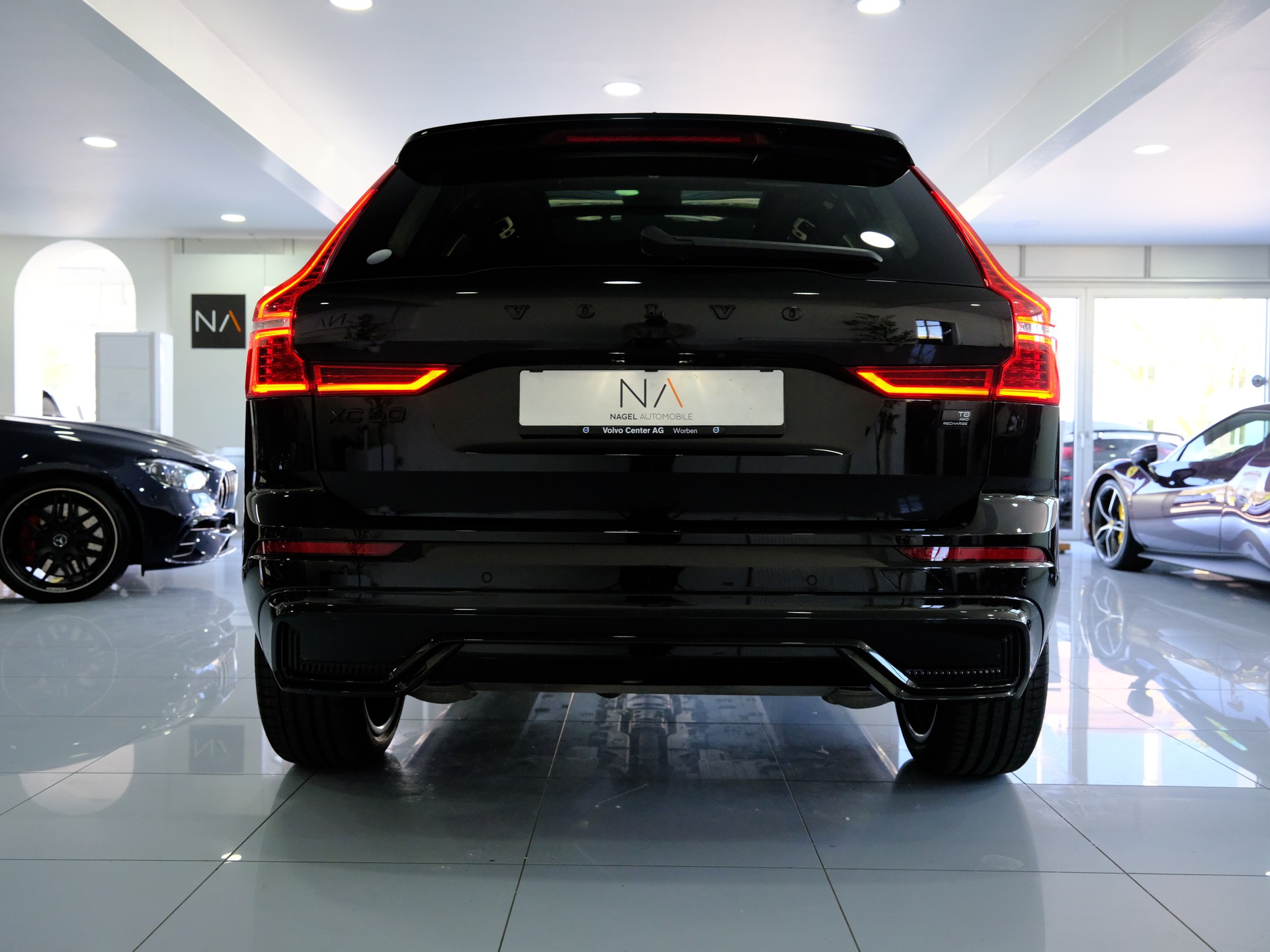 VOLVO XC60 T8 eAWD PluginHybrid Ultra Dark Geartronic-image-5