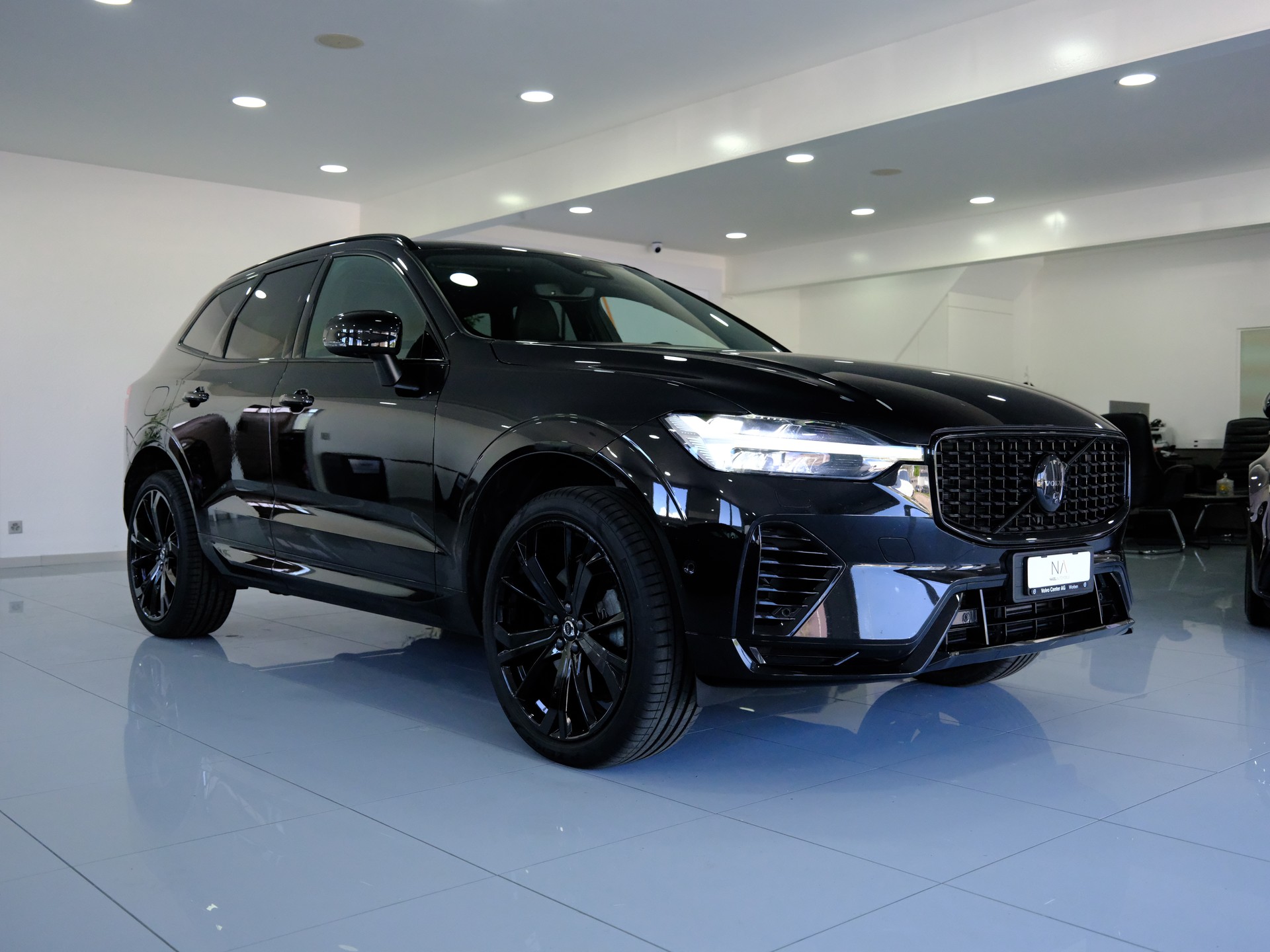 VOLVO XC60 T8 eAWD PluginHybrid Ultra Dark Geartronic-showroom-element-1