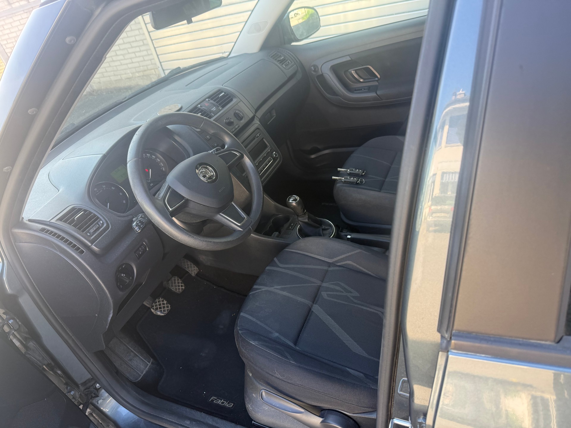 SKODA Fabia 1.2 TSI Ambition Plus-image-8