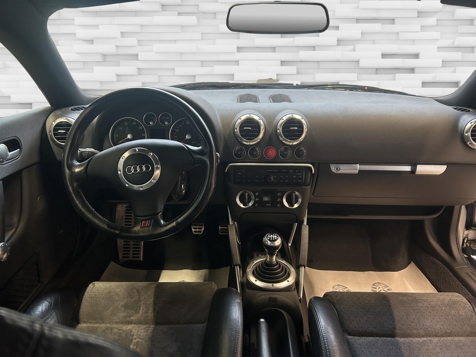 AUDI TT Coupé 1.8 T-image-10