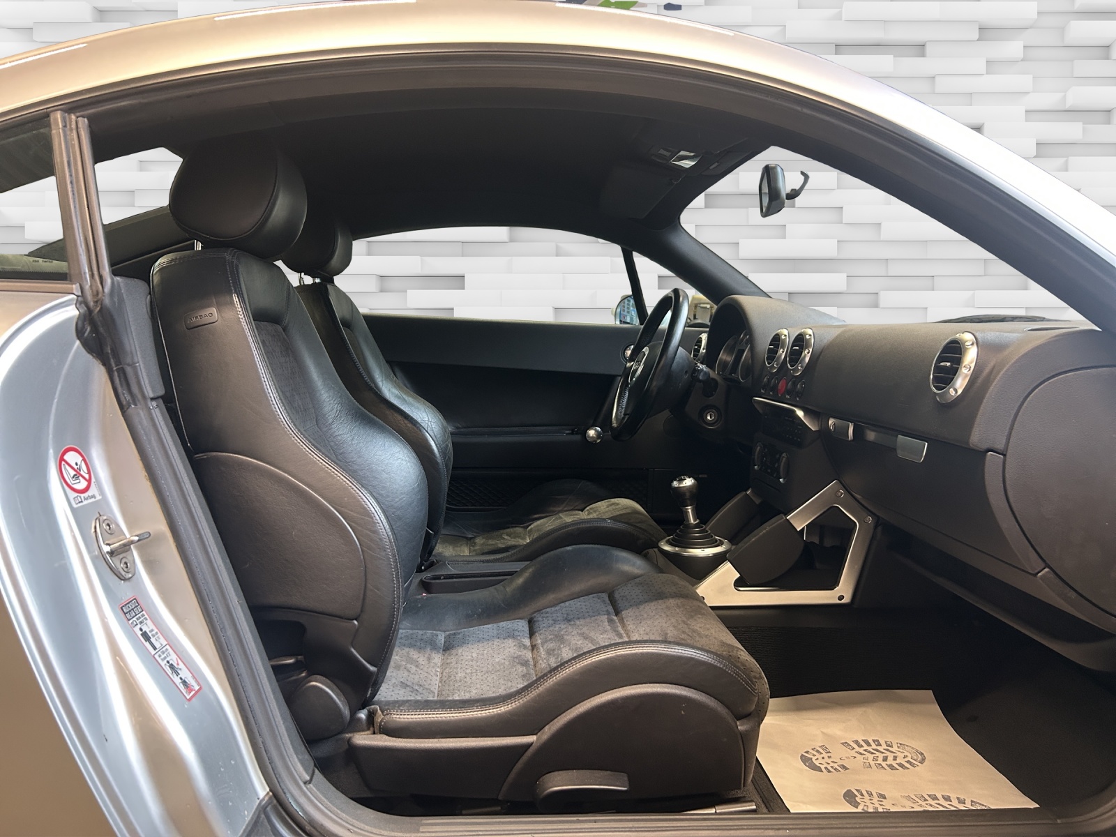 AUDI TT Coupé 1.8 T-image-8