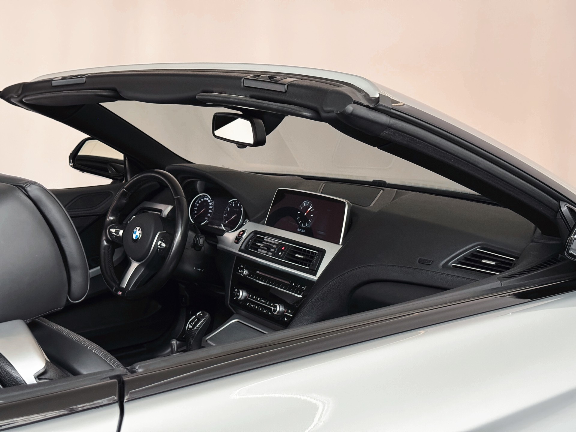 BMW 640i Cabrio xDrive-image-17