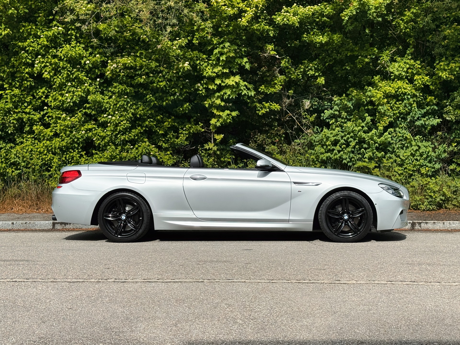 BMW 640i Cabrio xDrive-image-8