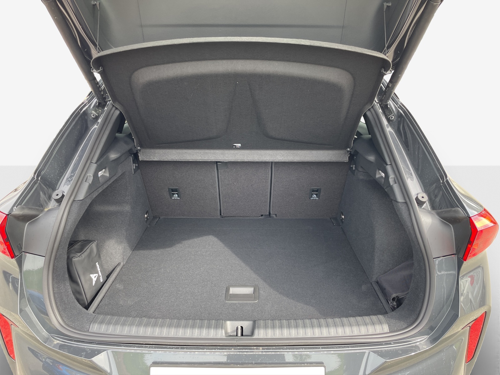CUPRA Terramar 2.0 TSI DSG Prime Edition VZ 4Drive-image-12