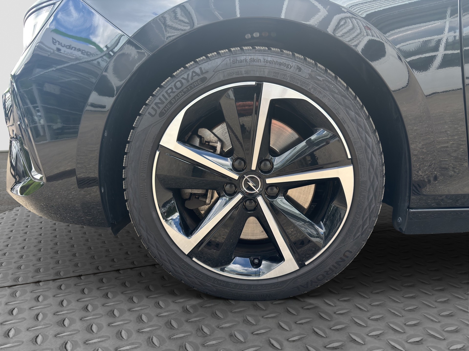 OPEL Astra Sports Tourer 1.6 PHEV Turbo GS A-image-24