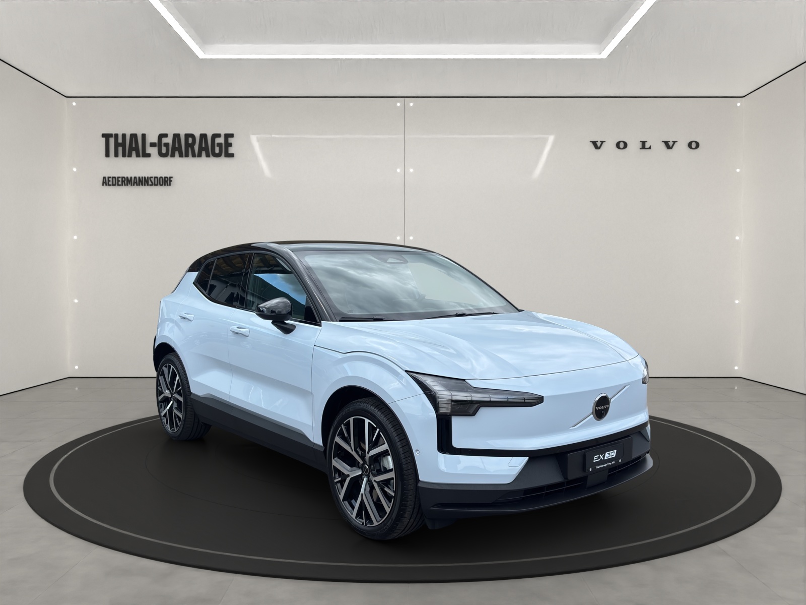 VOLVO EX30 E60 Twin Ultra Performance AWD-showroom-element-1