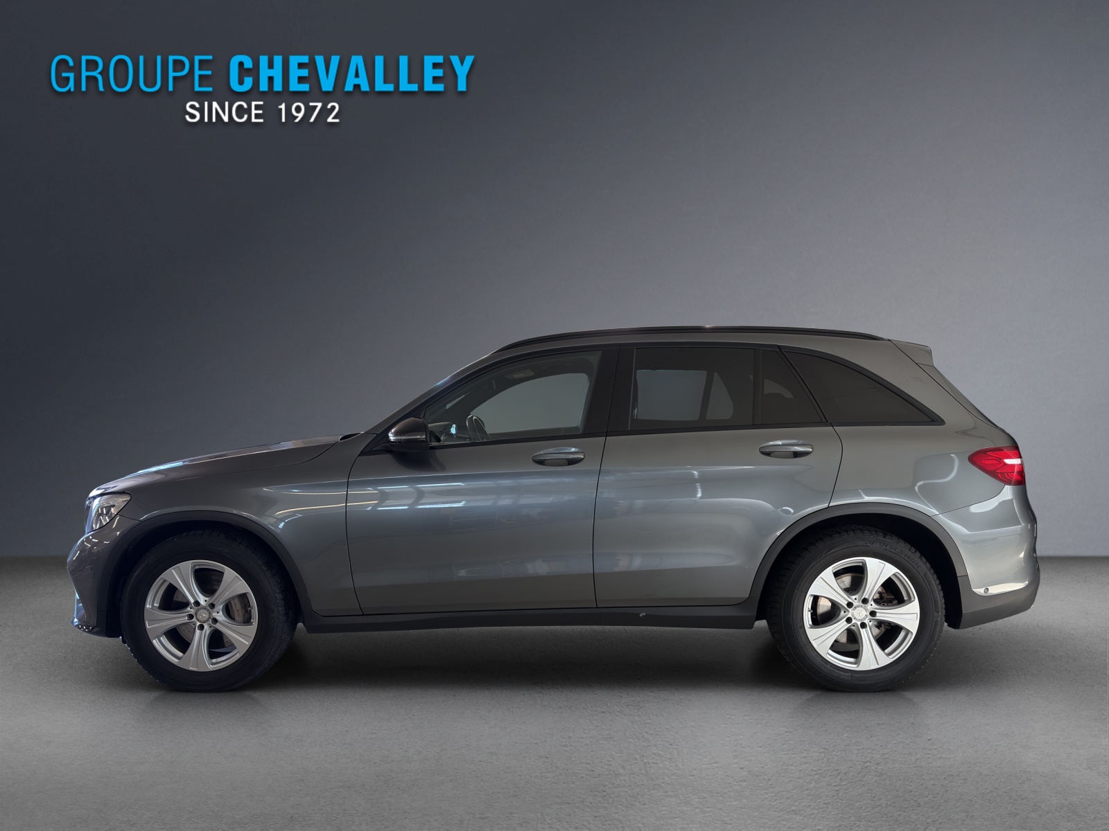 MERCEDES-BENZ GLC 250 AMG Line 4Matic-image-2