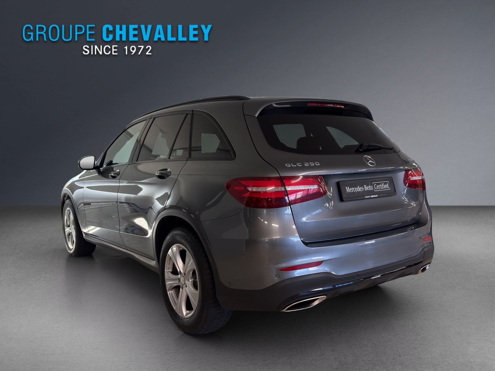MERCEDES-BENZ GLC 250 AMG Line 4Matic-image-3