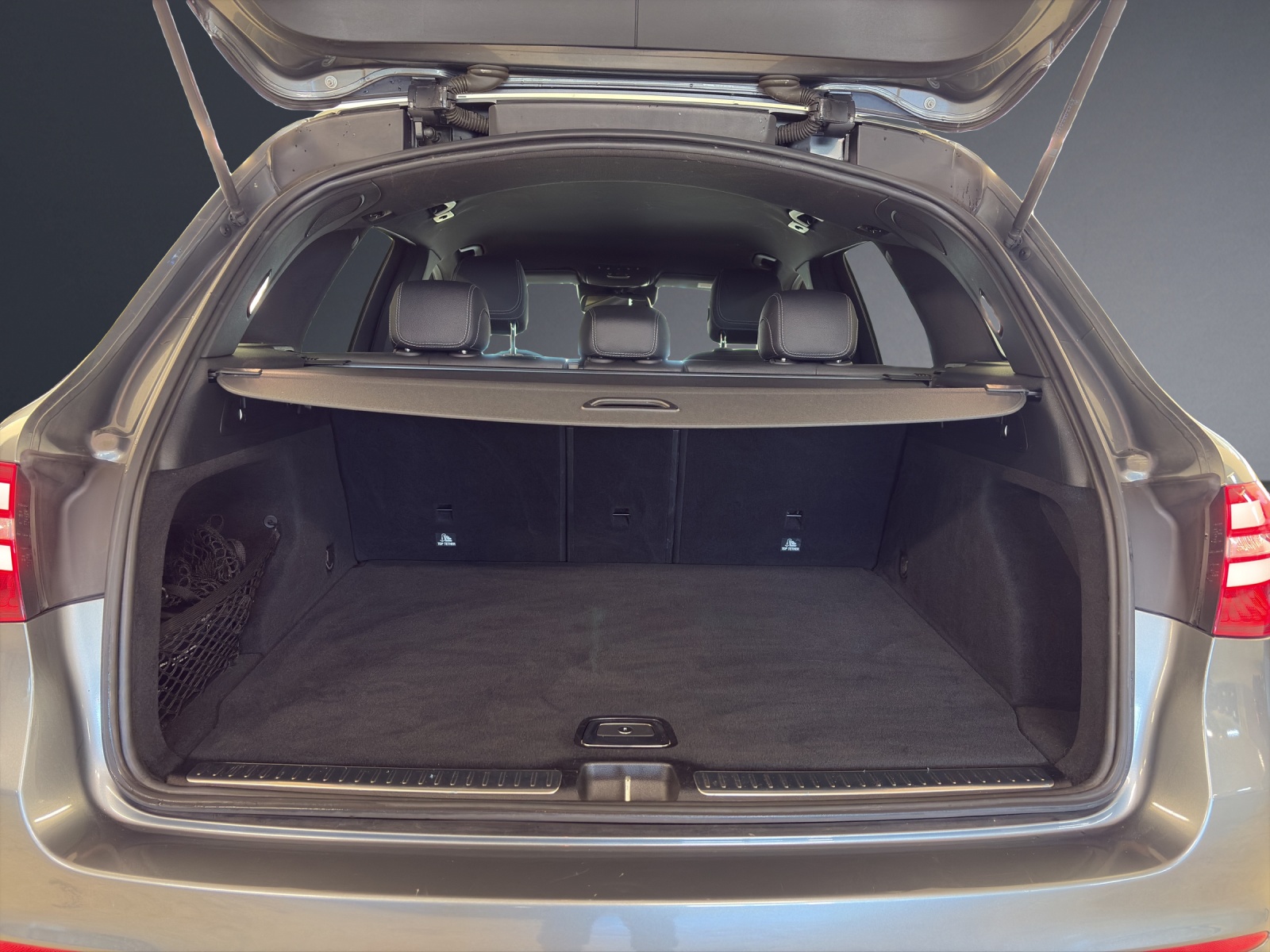 MERCEDES-BENZ GLC 250 AMG Line 4Matic-image-17
