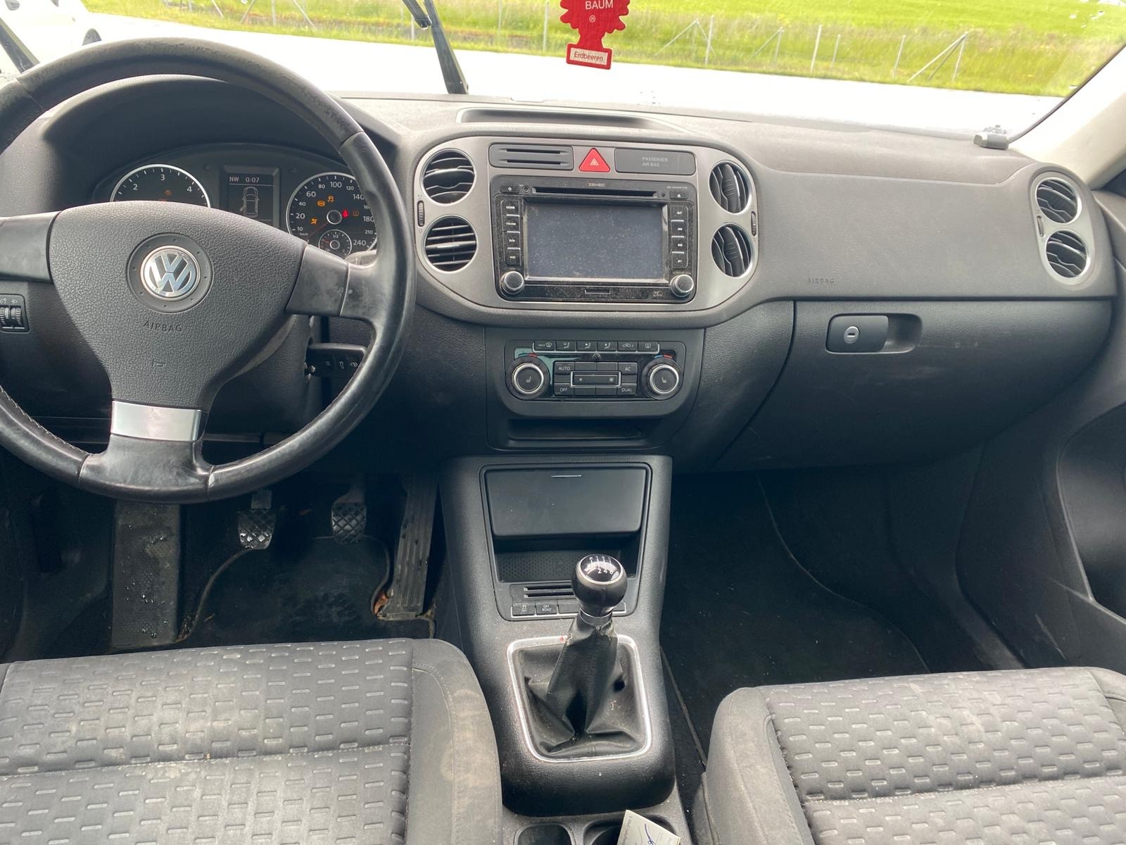VW Tiguan 2.0 TDI Track&Field-image-9