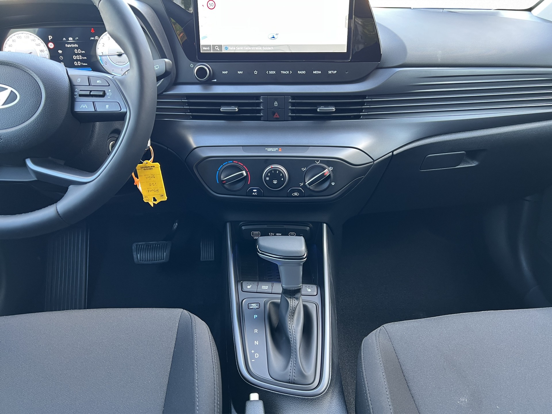 HYUNDAI i20 1.0 T-GDi Amplia DCT-image-15