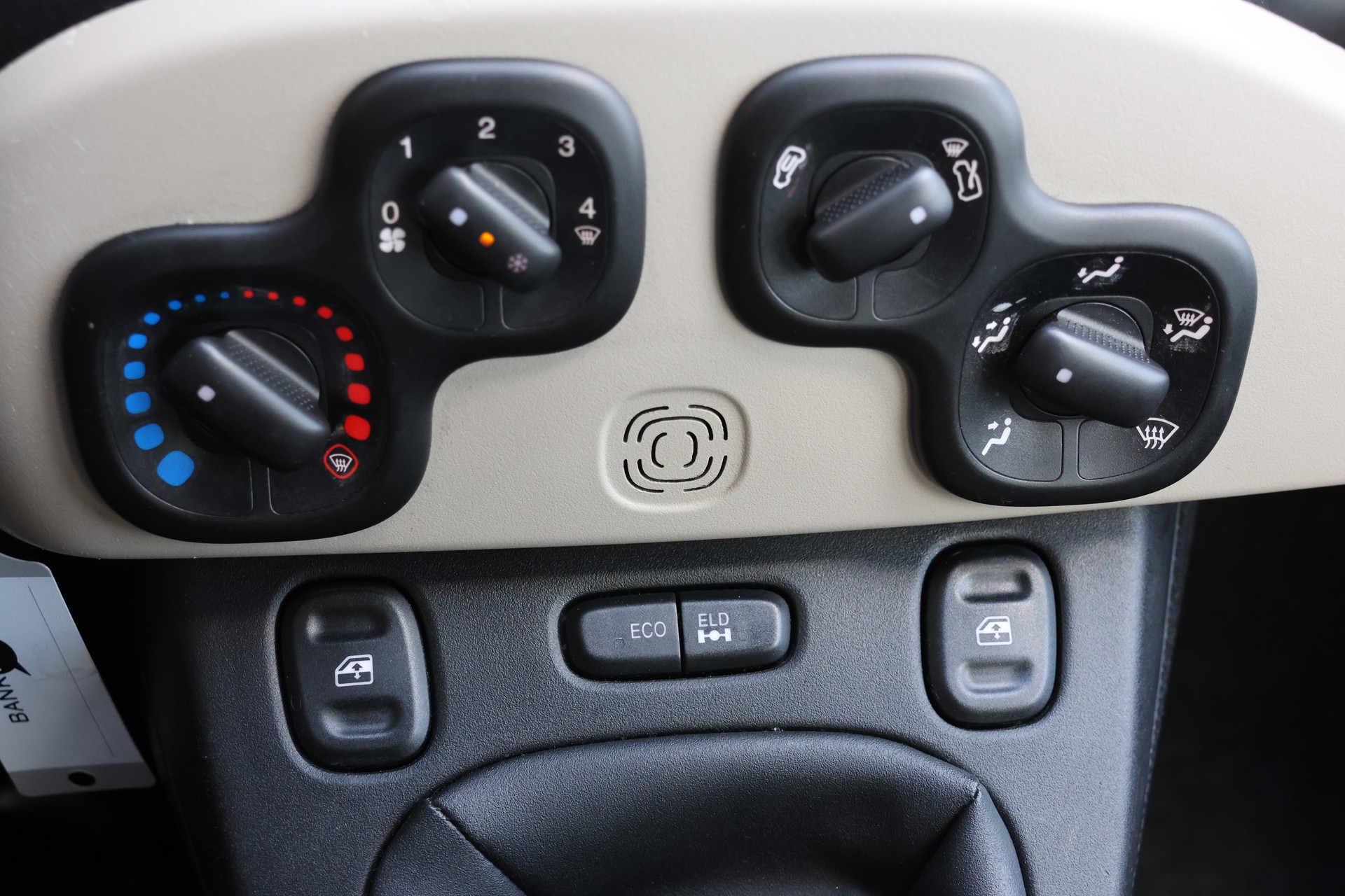 FIAT Panda 0.9 Twinair Turbo Climbing 4x4-image-12