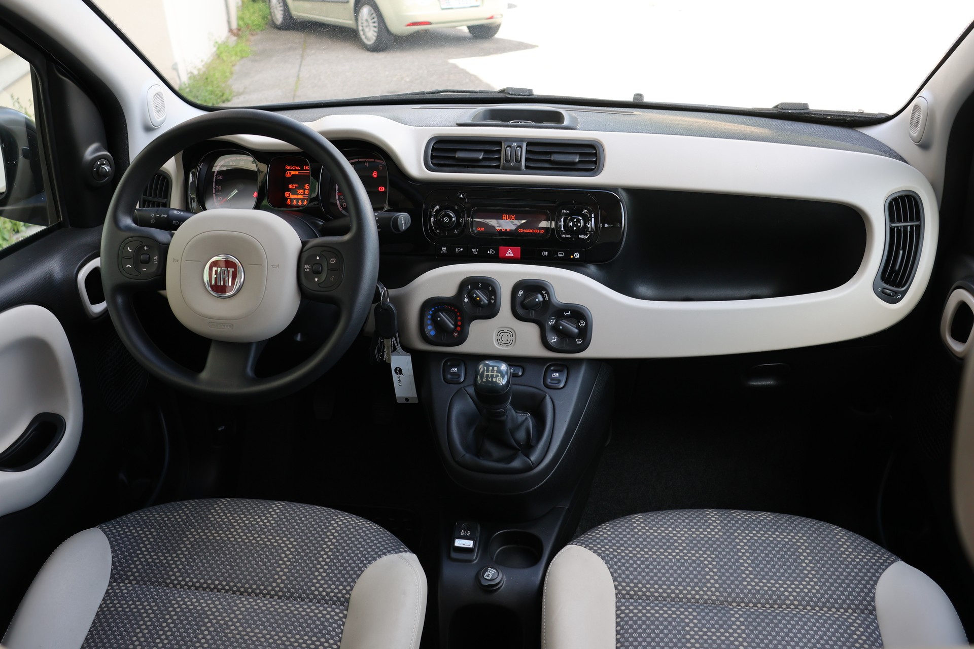 FIAT Panda 0.9 Twinair Turbo Climbing 4x4-image-10