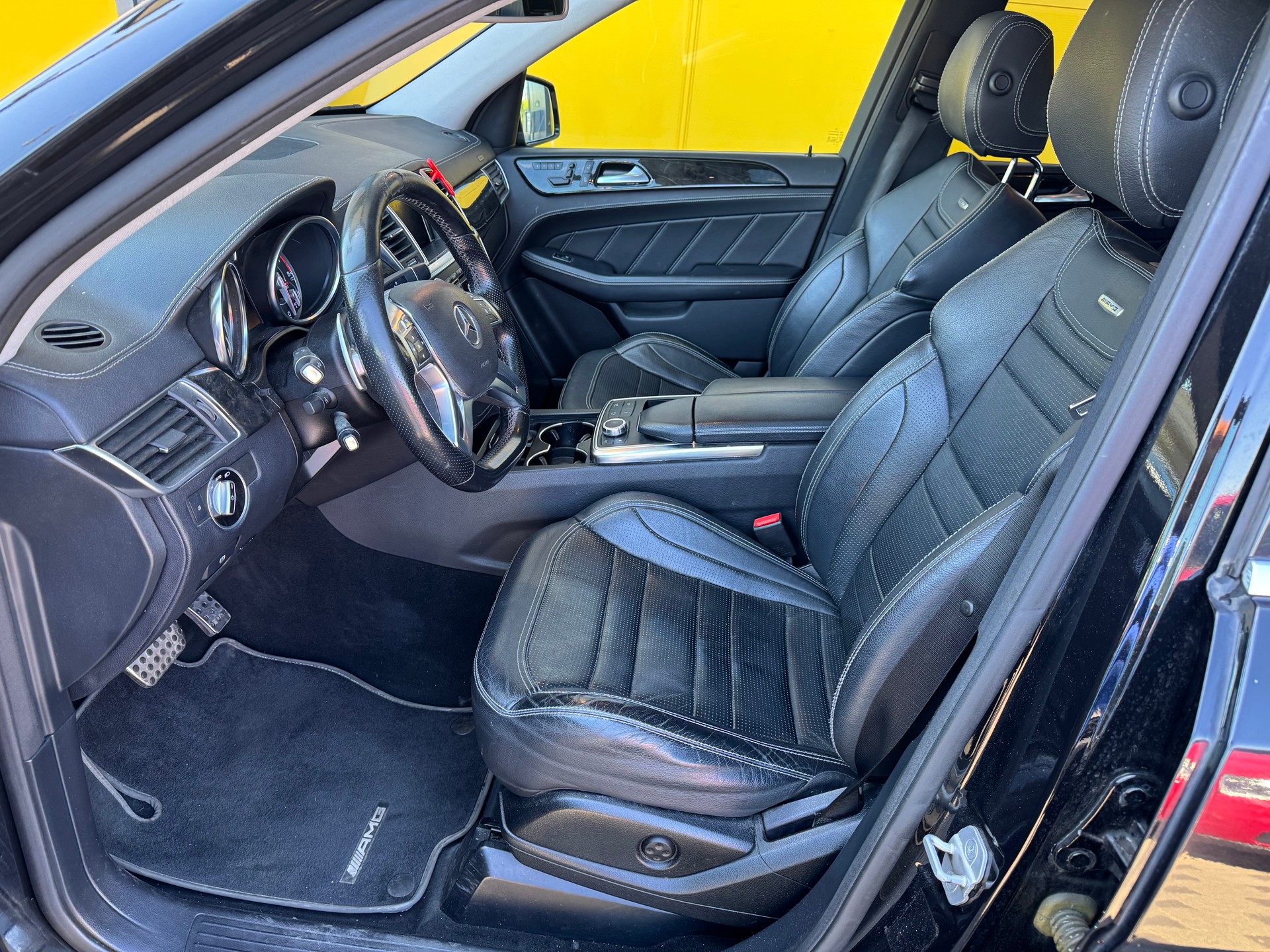 MERCEDES-BENZ ML 63 AMG 4Matic Speedshift-image-14