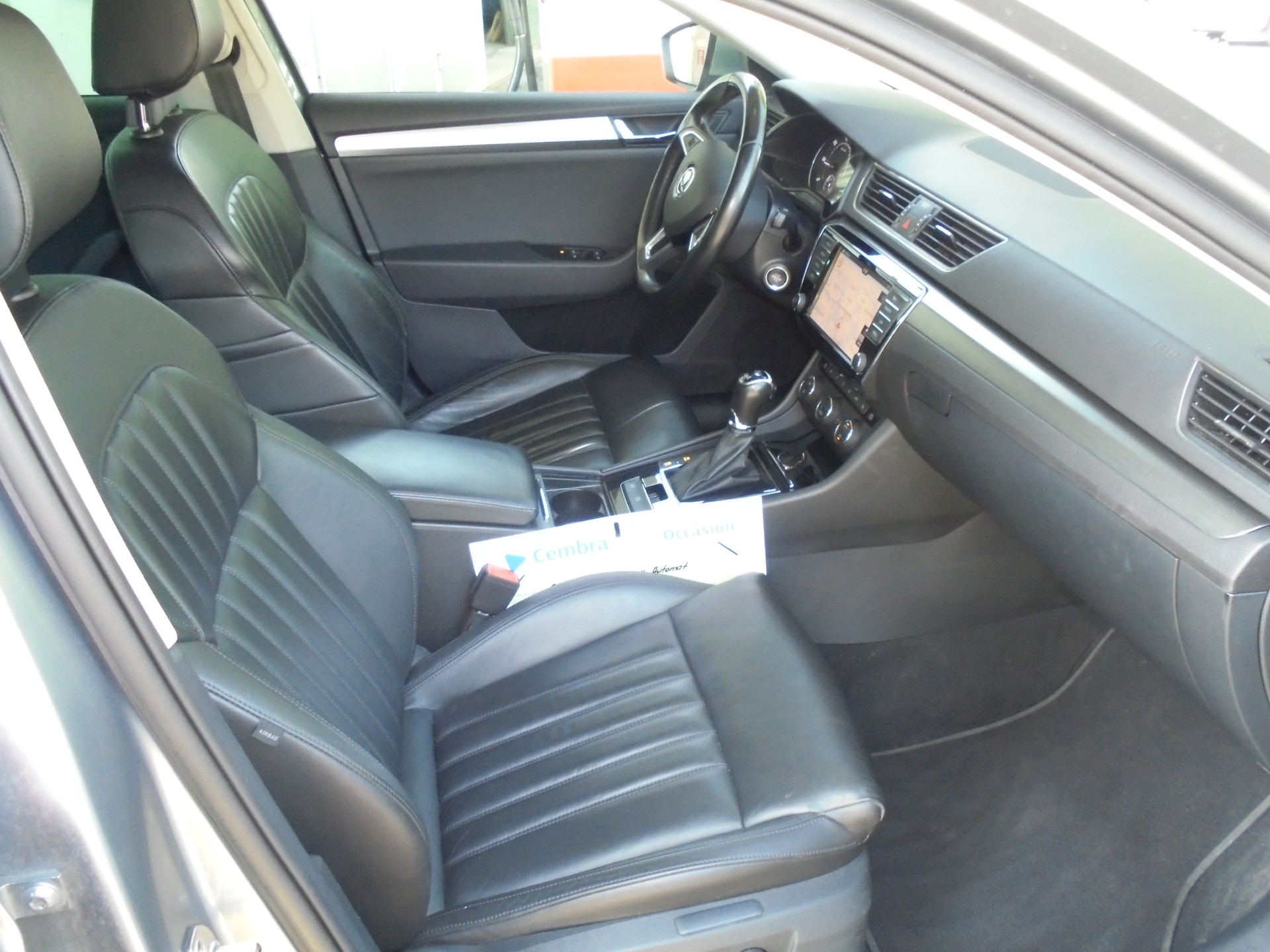 SKODA Superb Combi 2.0 TDi Style 4x4 DSG-image-7
