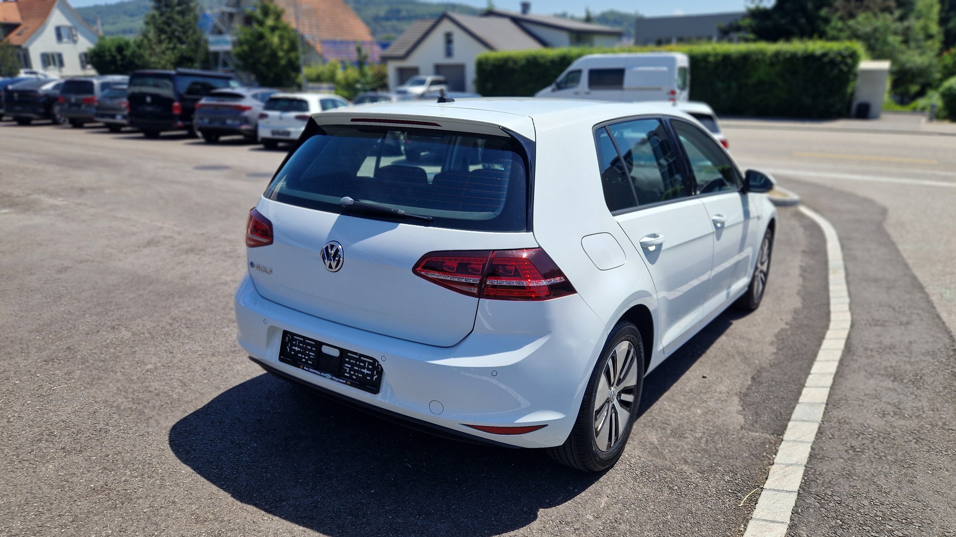 VW e-Golf-image-3