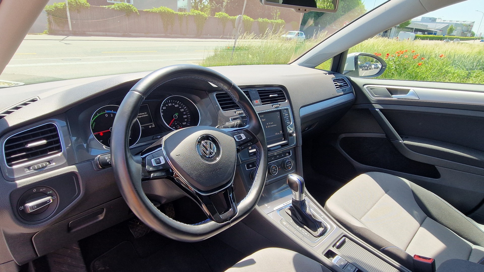 VW e-Golf-image-6