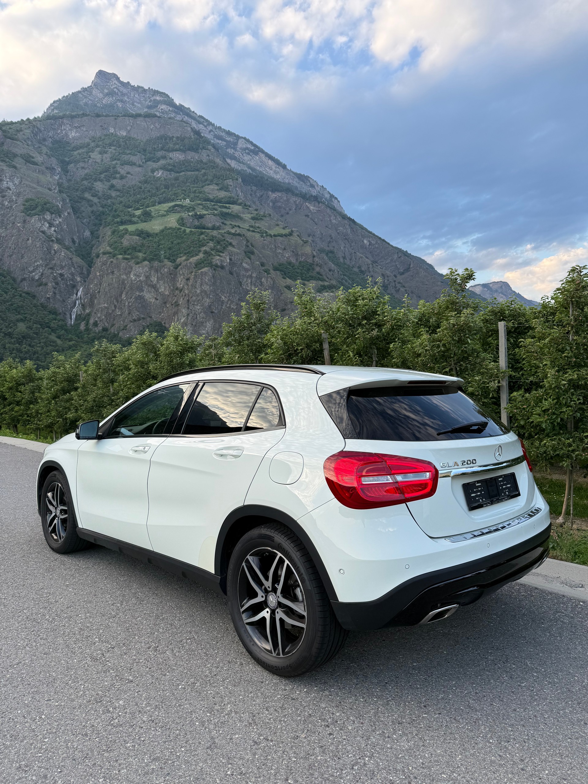 MERCEDES-BENZ GLA 200 Night Star-image-3