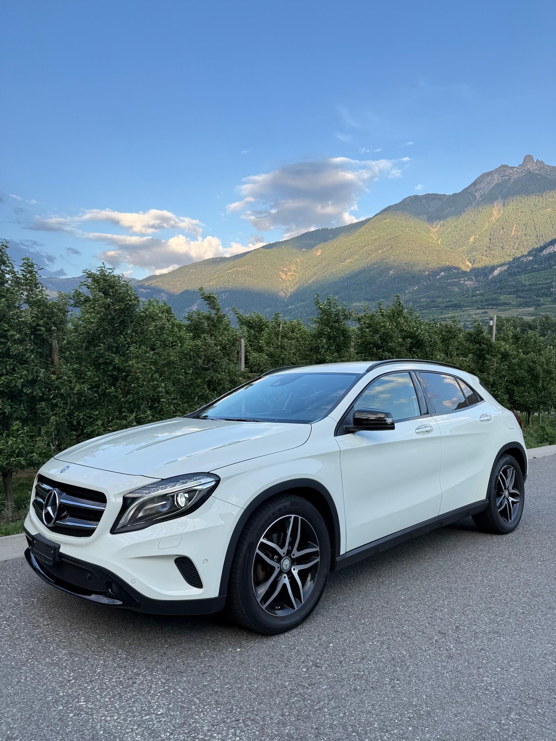 MERCEDES-BENZ GLA 200 Night Star-image-1