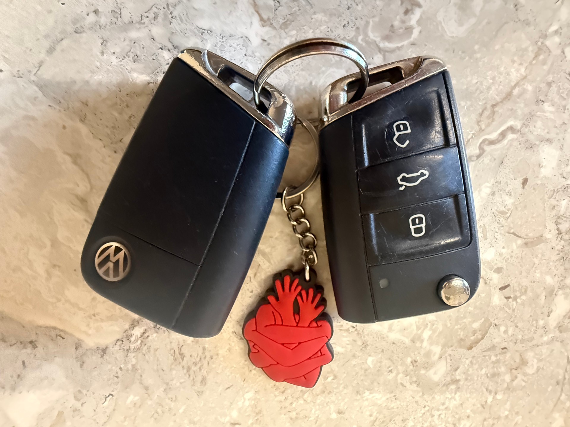 VW GOLF-image-12