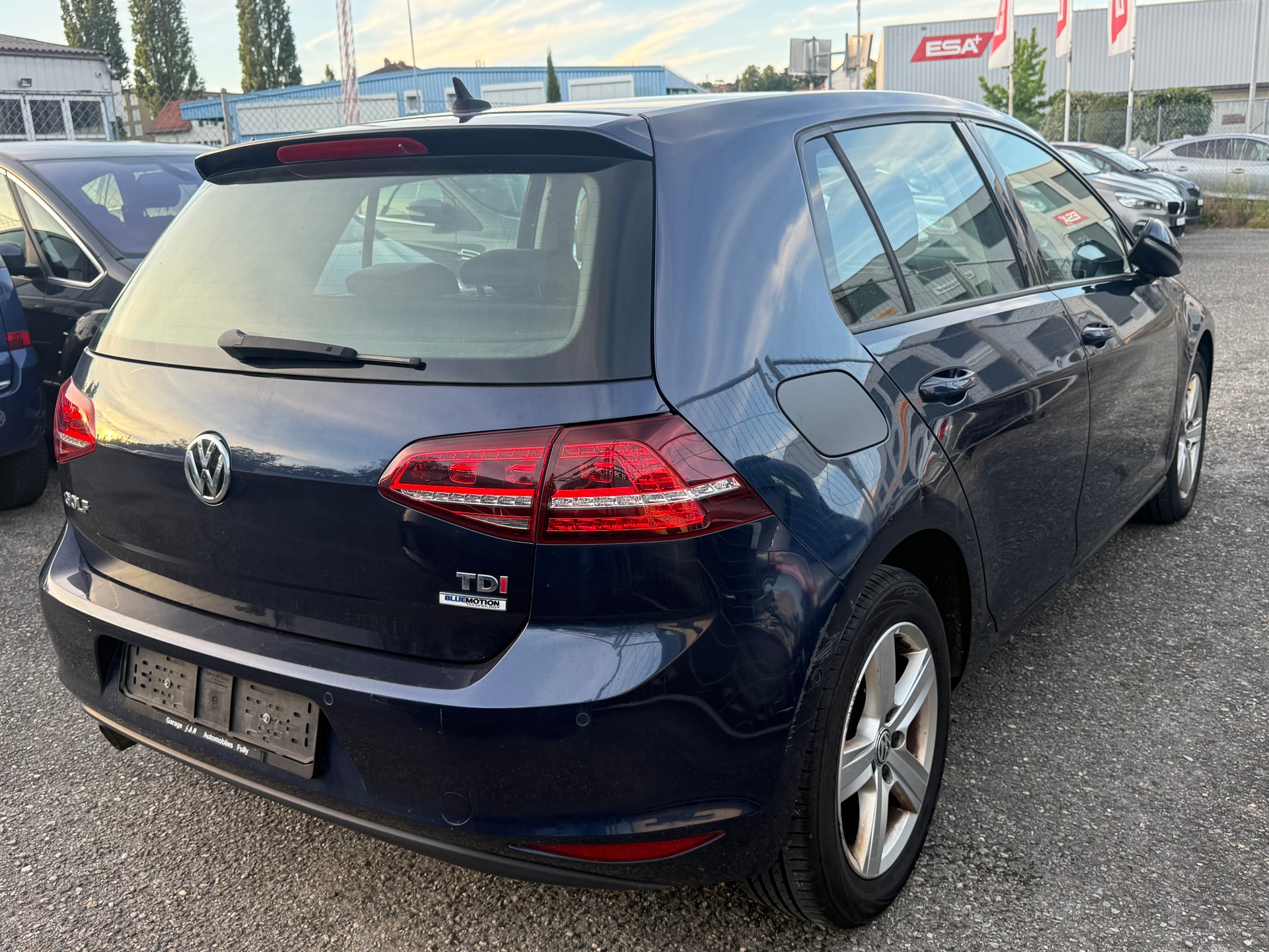 VW GOLF-image-3