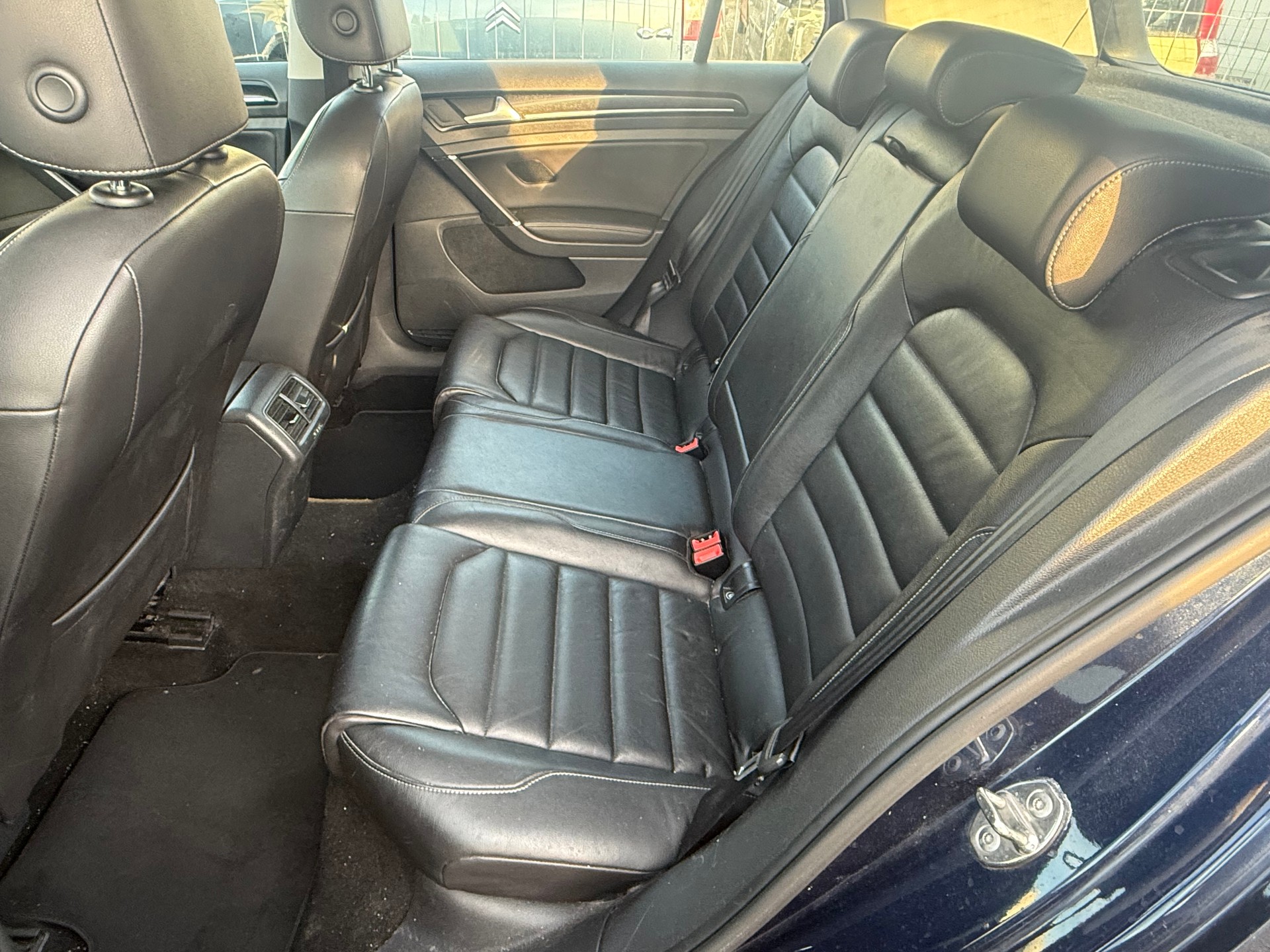 VW GOLF-image-8