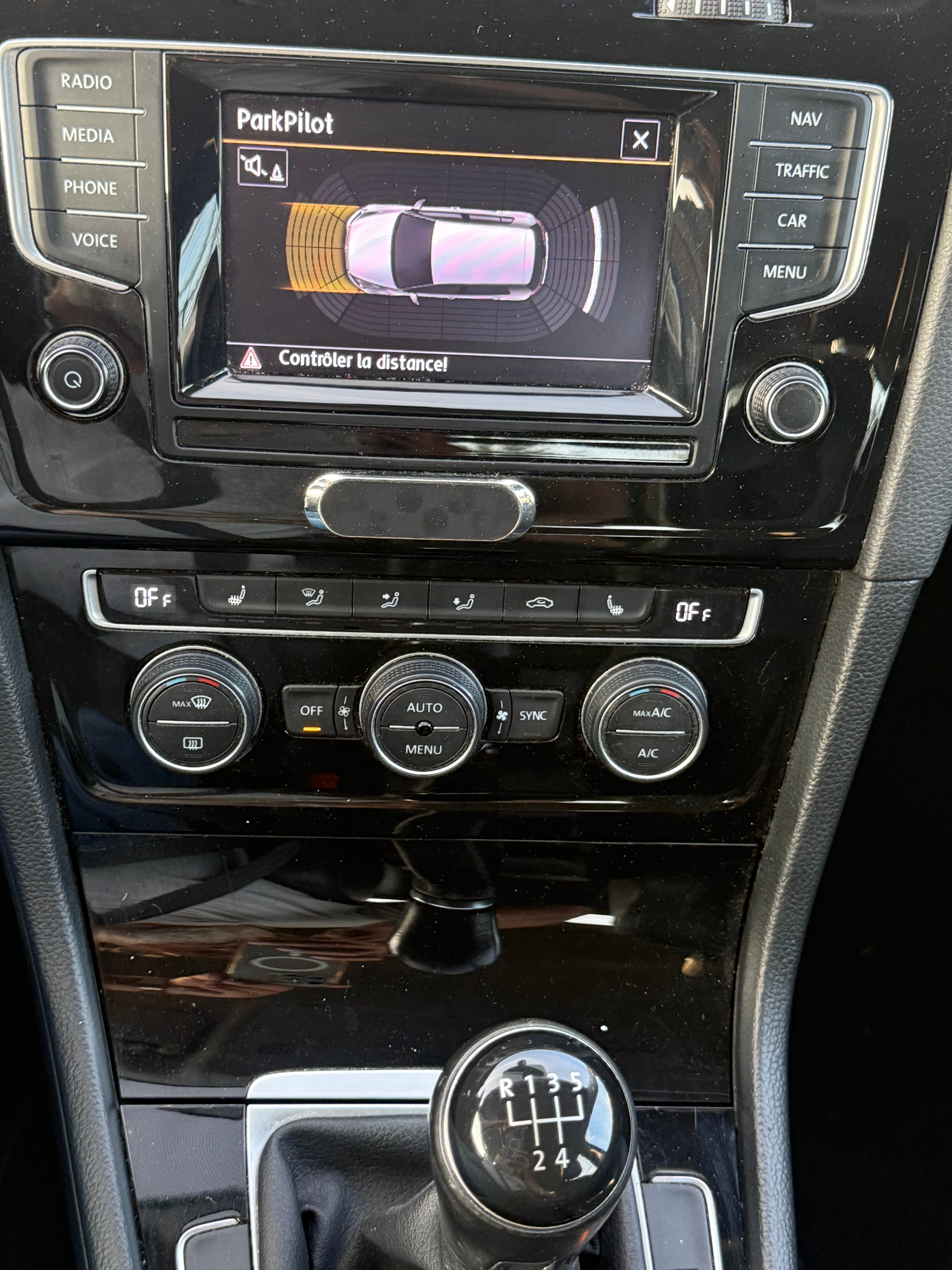 VW GOLF-image-10