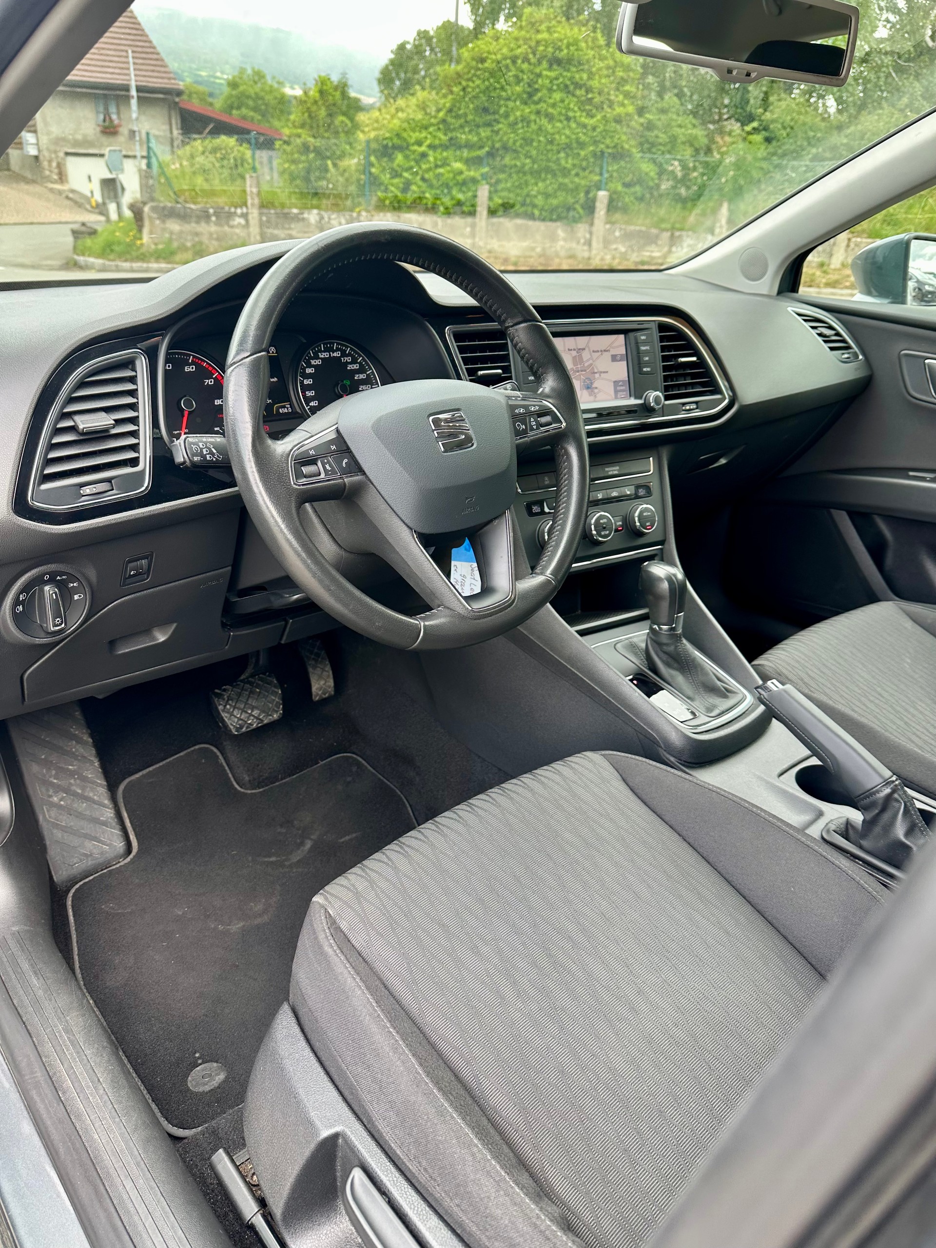 SEAT Leon 1.2 TSI Style DSG-image-9