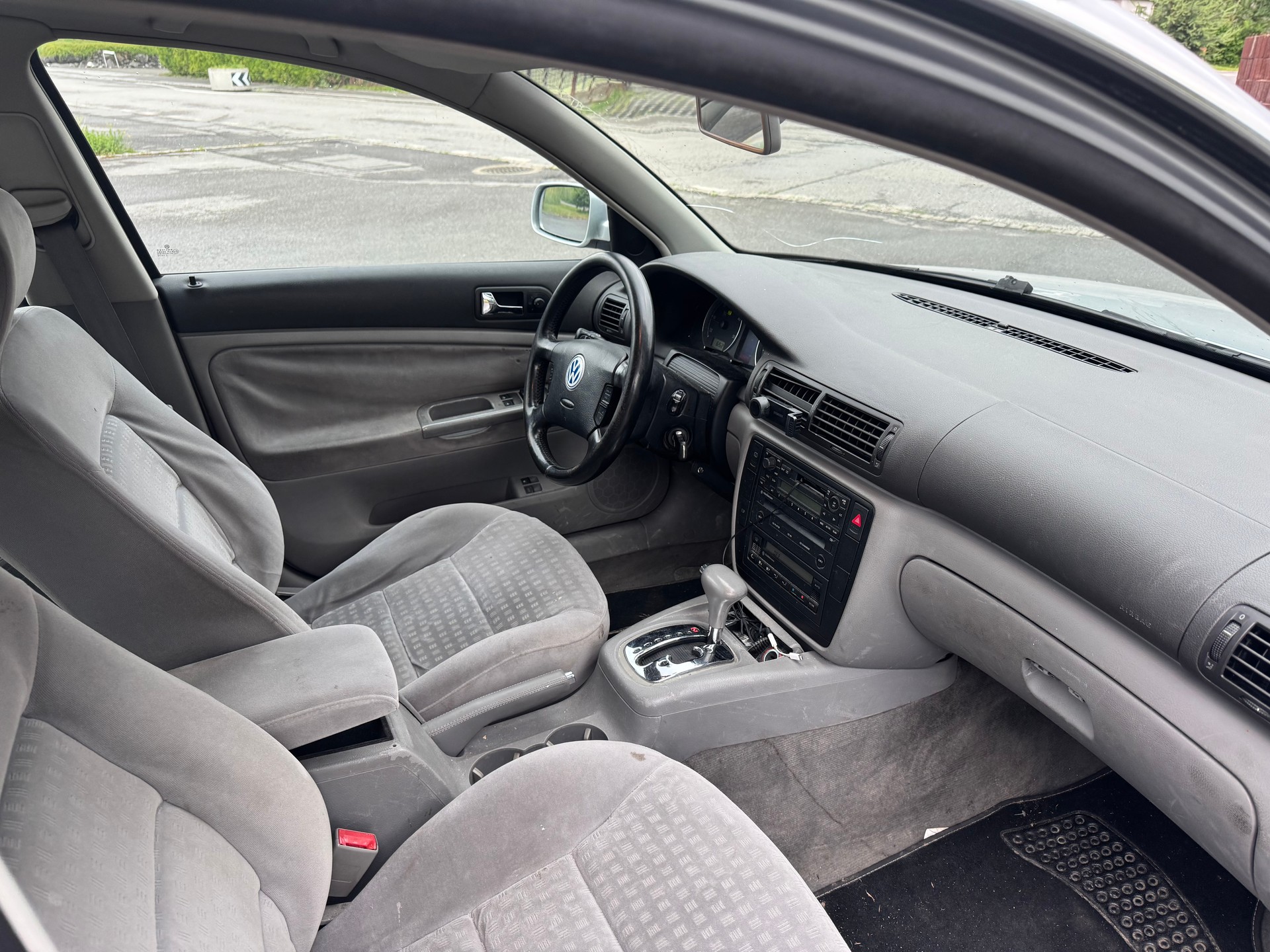 VW Passat Variant 1.9 TDI-image-10