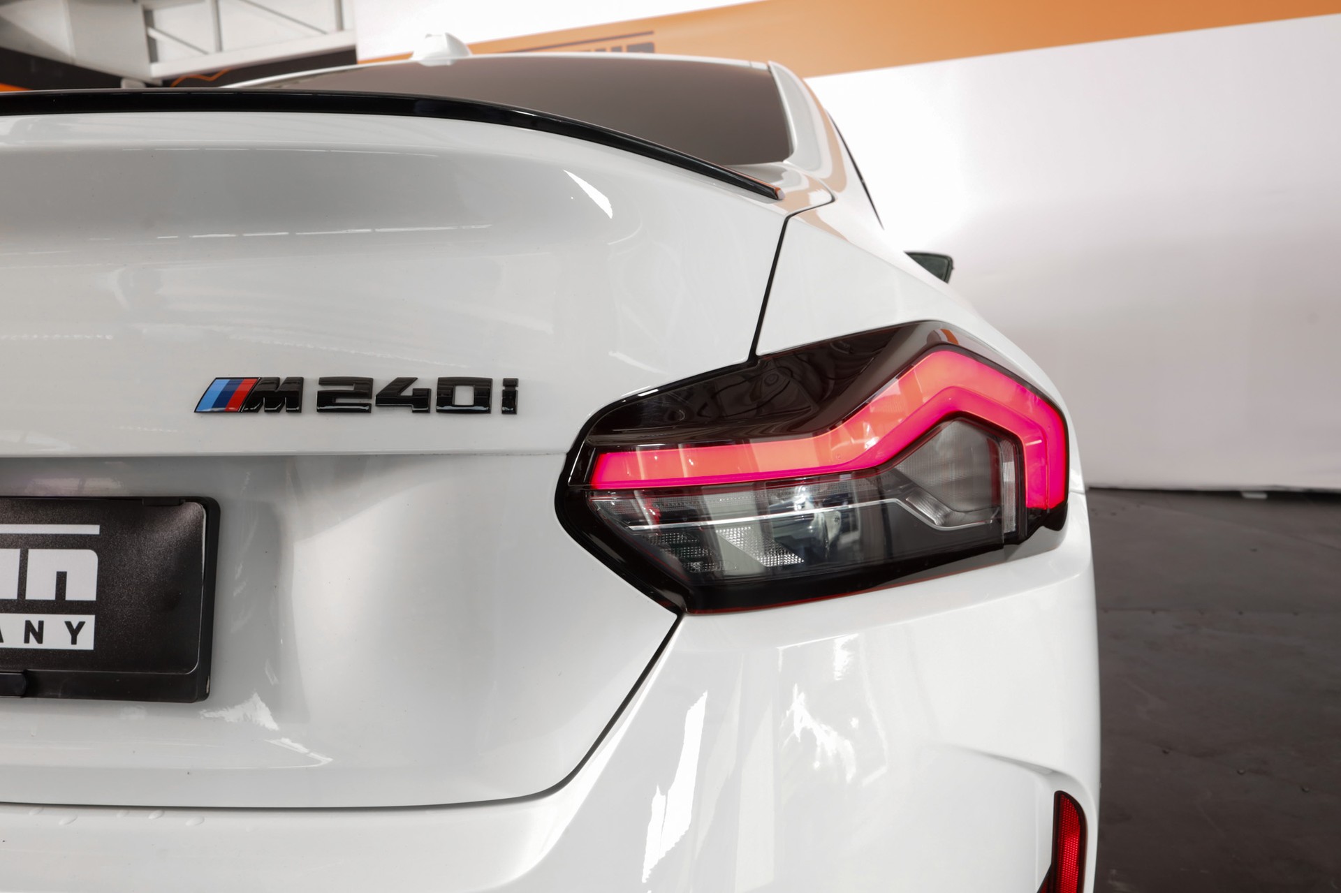BMW M240i xDrive M Sport Pro Steptronic-image-25