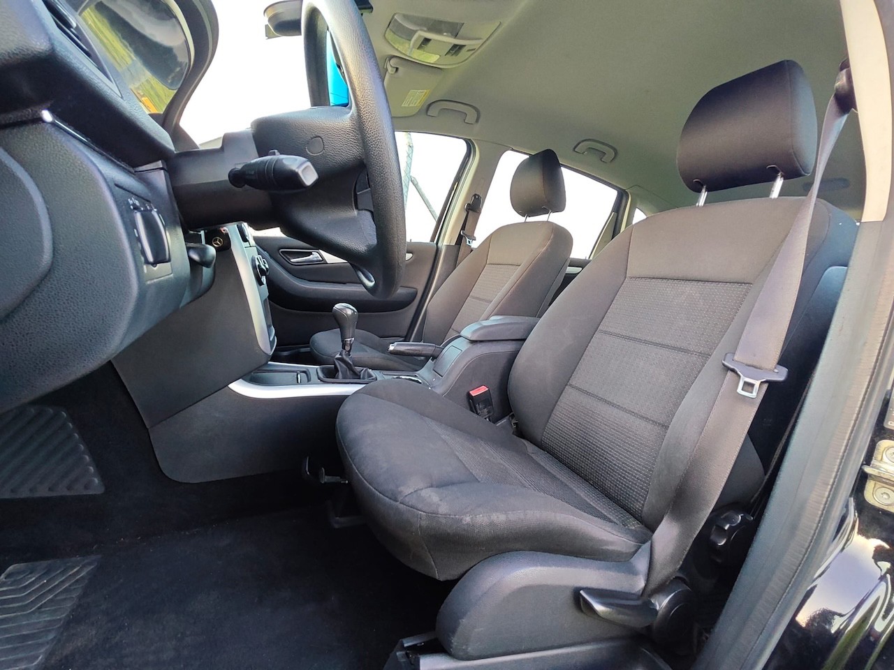 MERCEDES-BENZ B 150-image-10