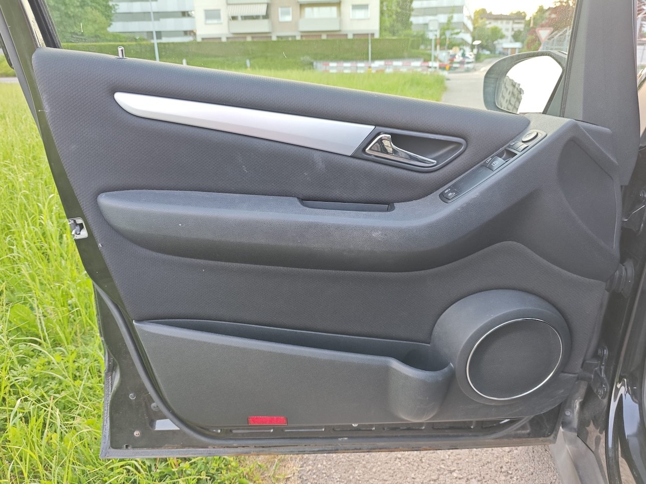 MERCEDES-BENZ B 150-image-17
