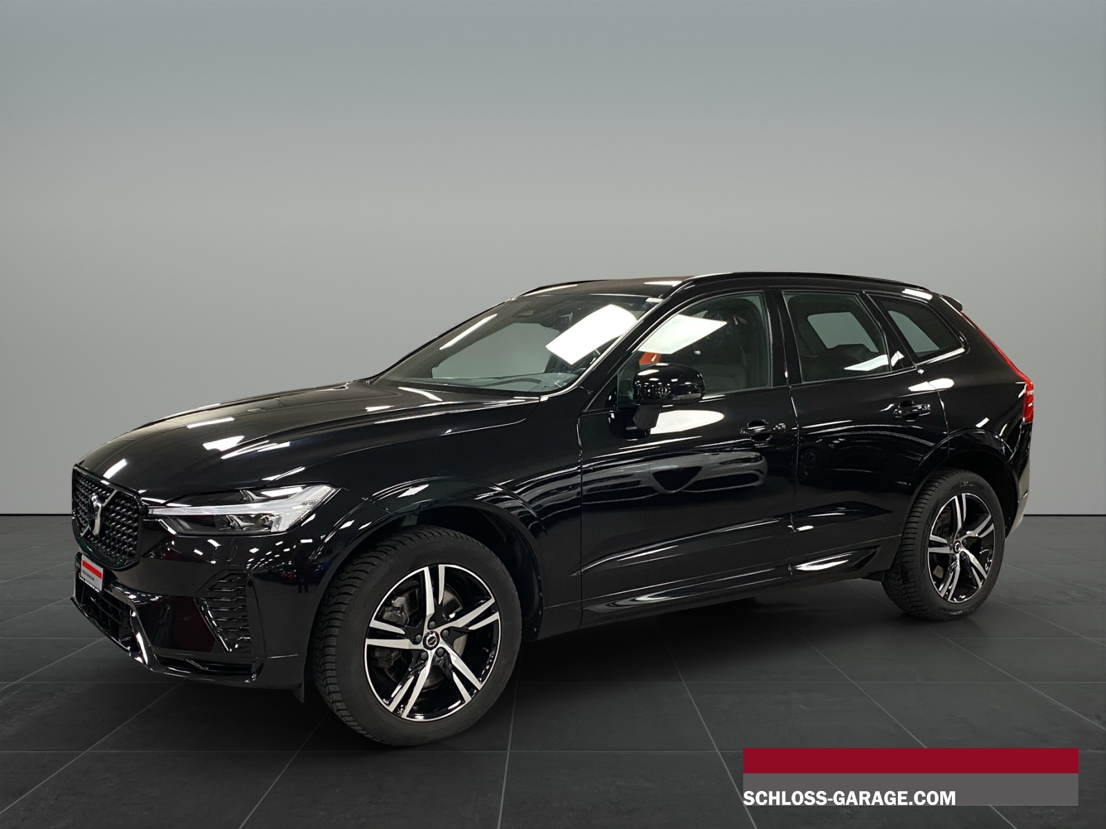 VOLVO XC60 2.0 B5 MH R-Design-image-0