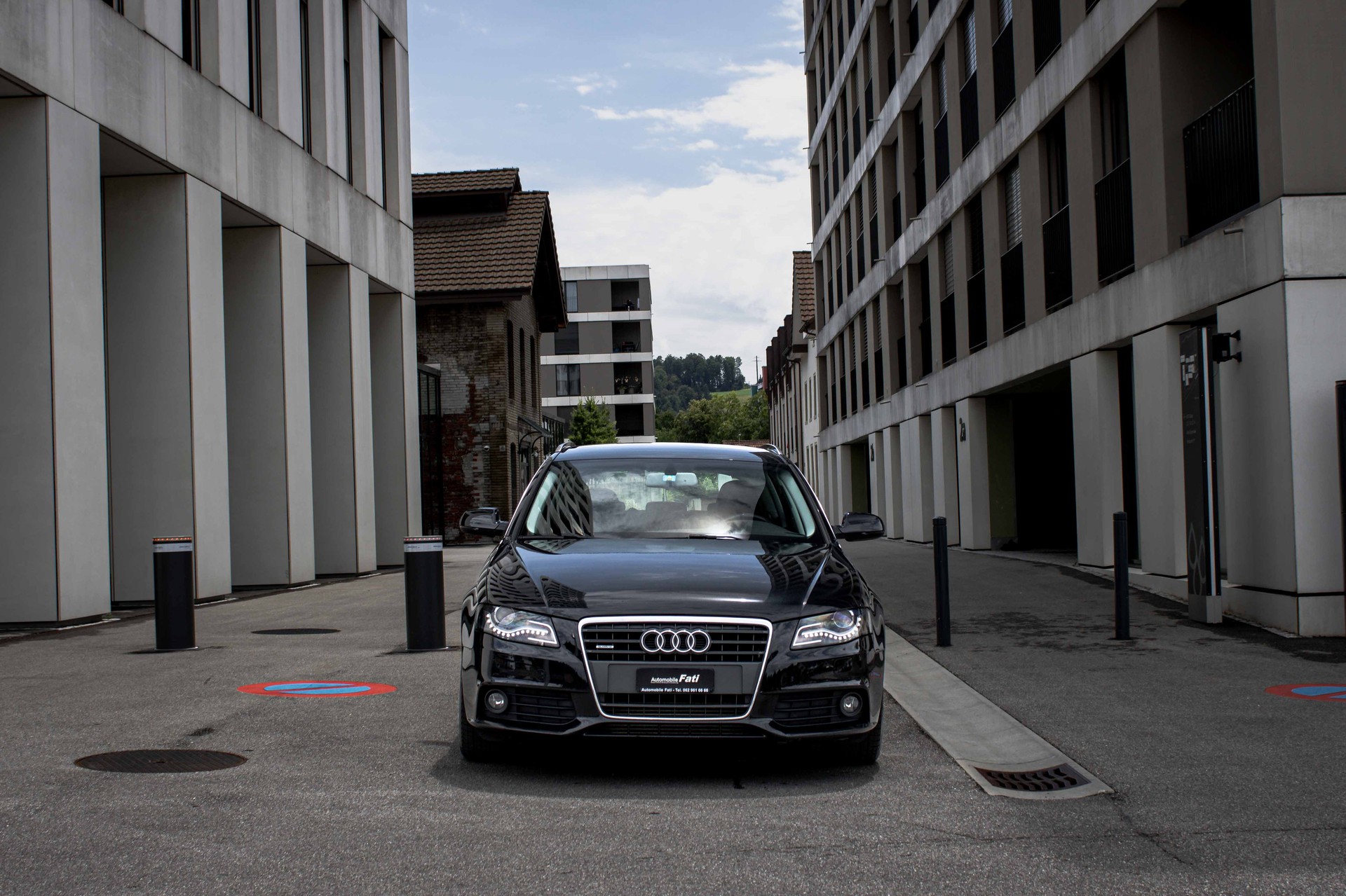 AUDI A4 Avant 2.0 TDI quattro 4X4-image-2