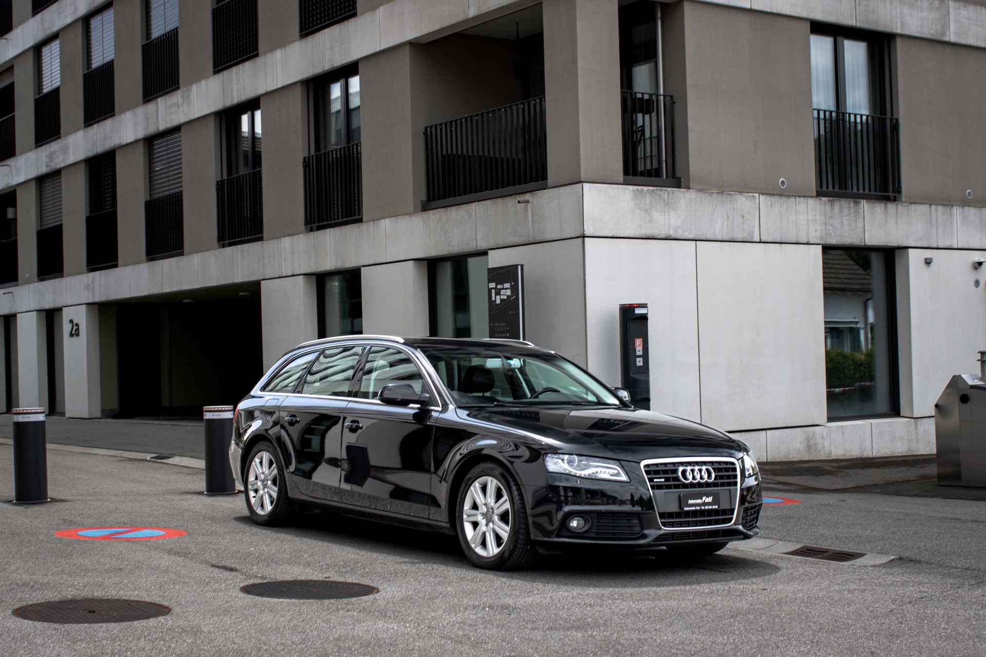 AUDI A4 Avant 2.0 TDI quattro 4X4-image-4