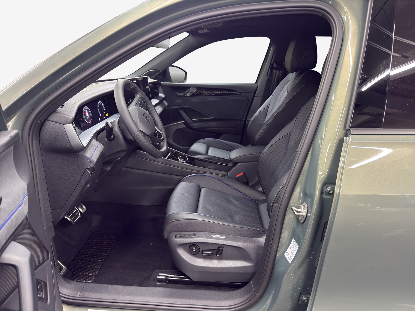 VW Tayron 2.0 TSI R-Line DSG 4Motion-image-7