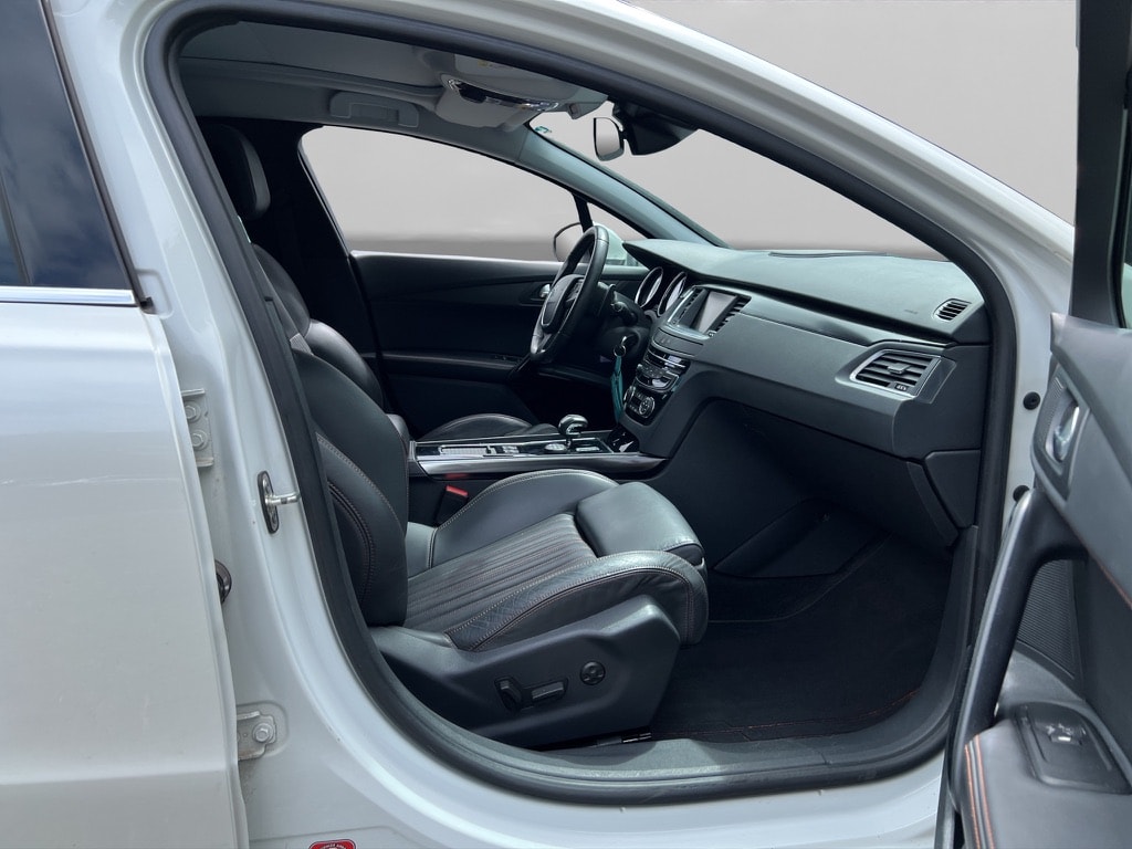 PEUGEOT 508 RXH 2.0 HDI Hybrid4 ETG6-image-9