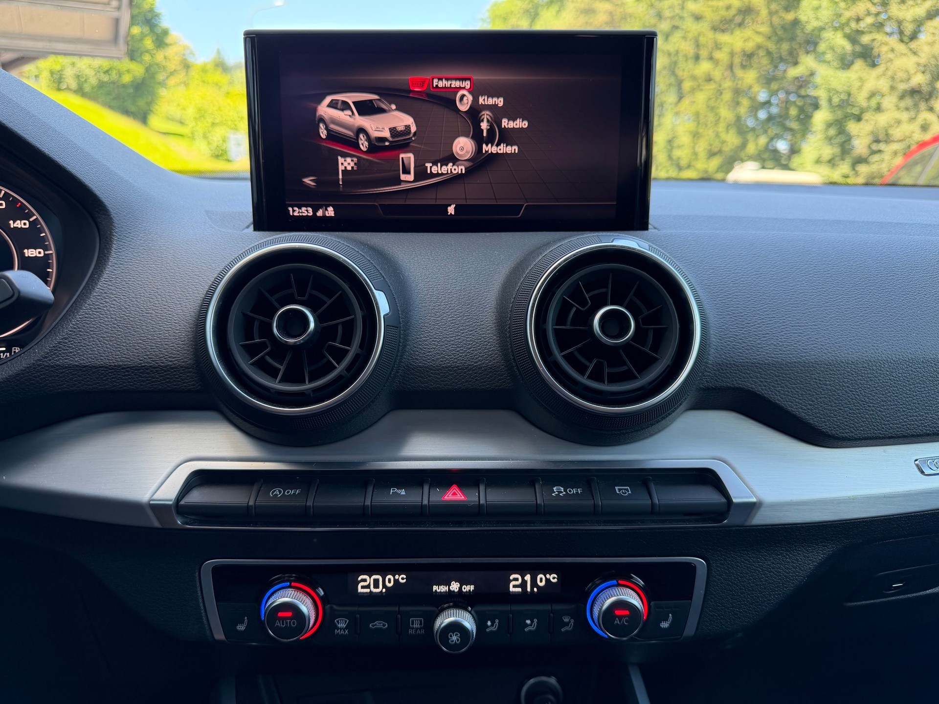 AUDI Q2 35 TFSI Sport Attraction S-tronic-image-18