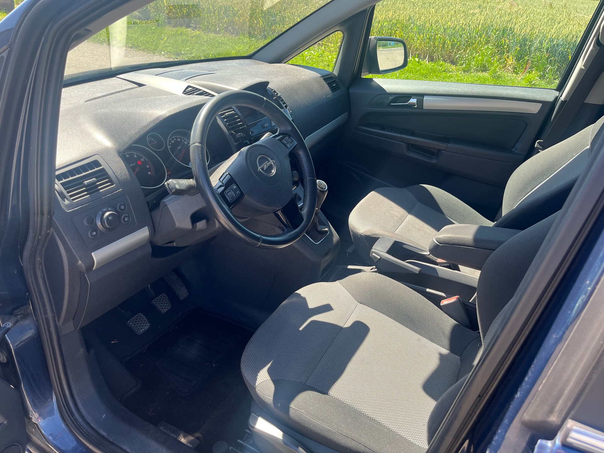 OPEL Zafira 1.8i 16V-image-8