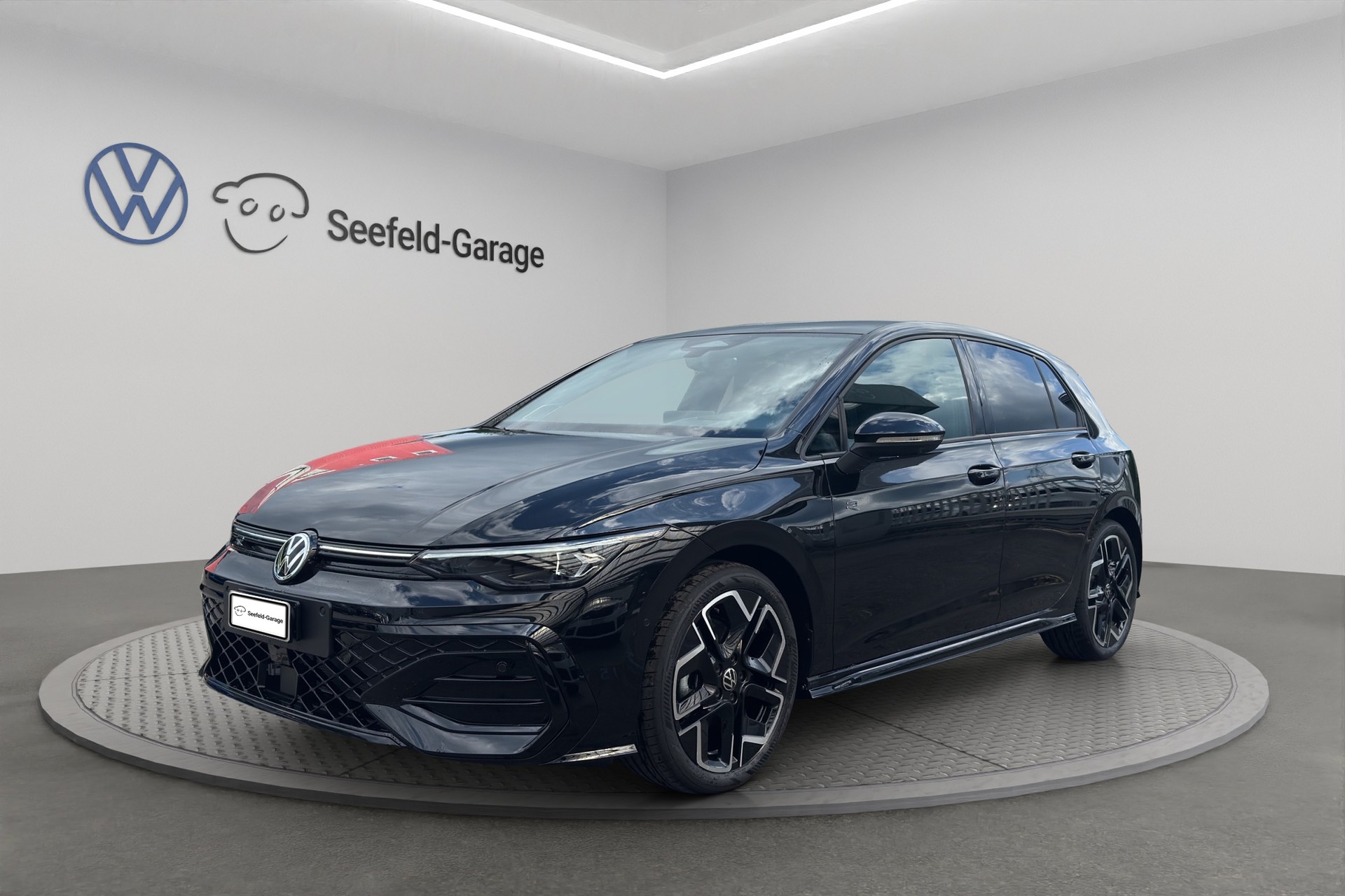 VW Golf 1.5 e TSI mHEV R-Line DSG