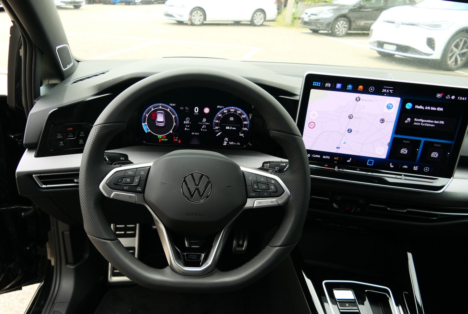 VW Golf 1.5 e TSI mHEV R-Line DSG-image-6