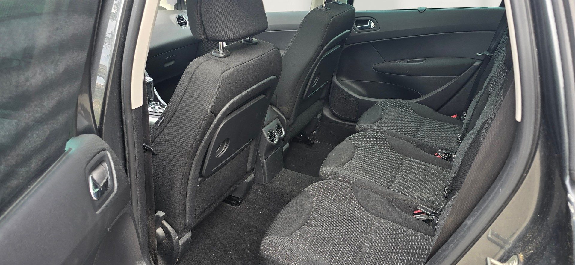 PEUGEOT 308 SW 1.6 16V Turbo Sport Automatic-image-9