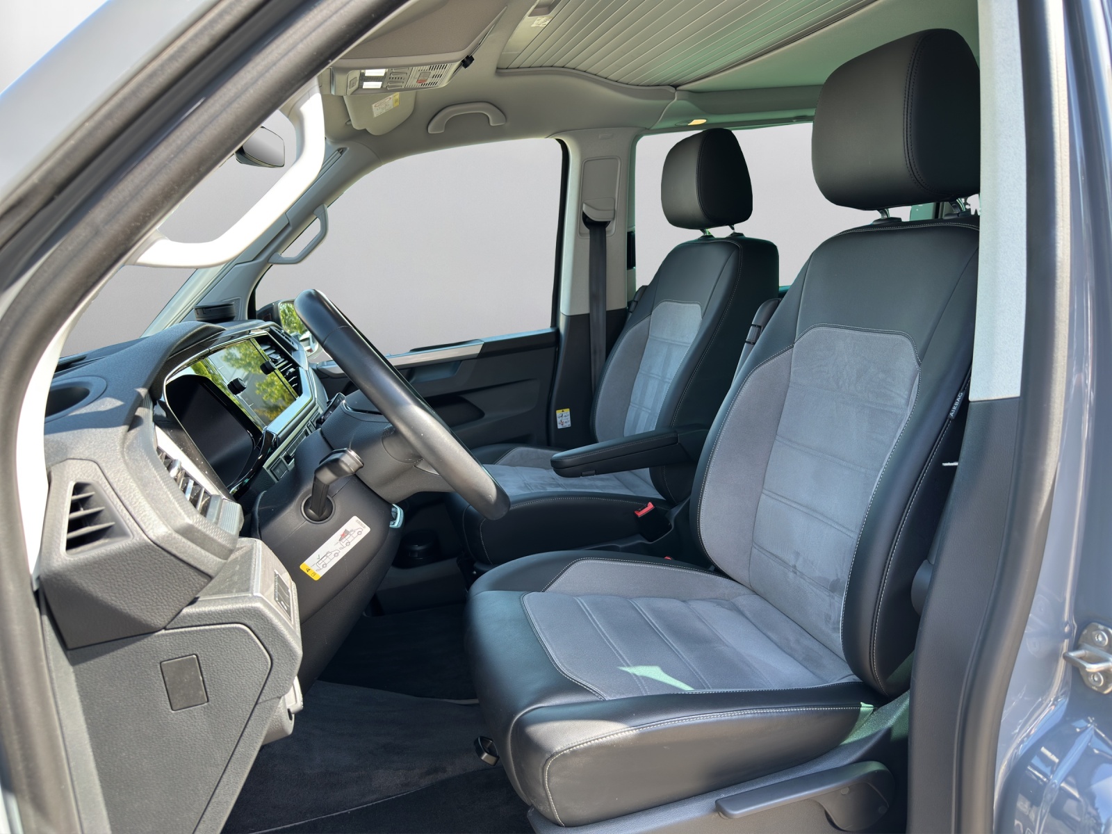 VW T6.1 California 2.0 TDI Beach Liberty DSG-image-9