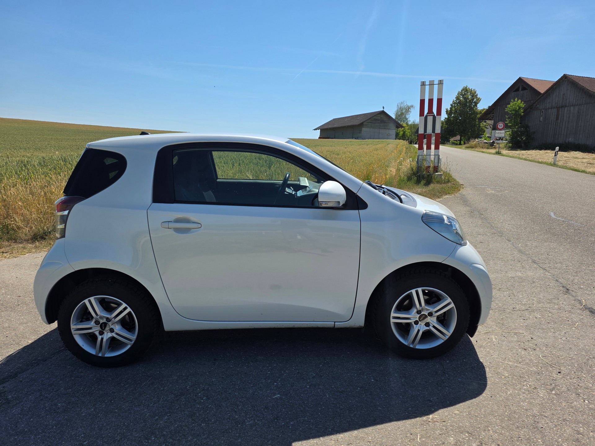 TOYOTA iQ3 1.33 Dual VVT-i Multidrive-image-2