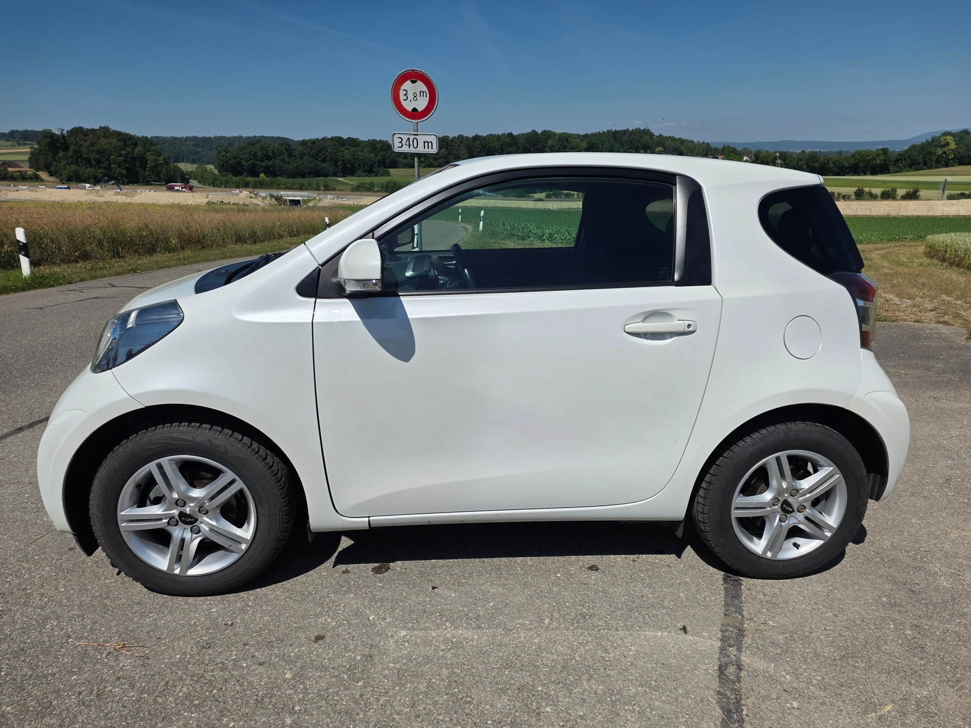 TOYOTA iQ3 1.33 Dual VVT-i Multidrive-image-6
