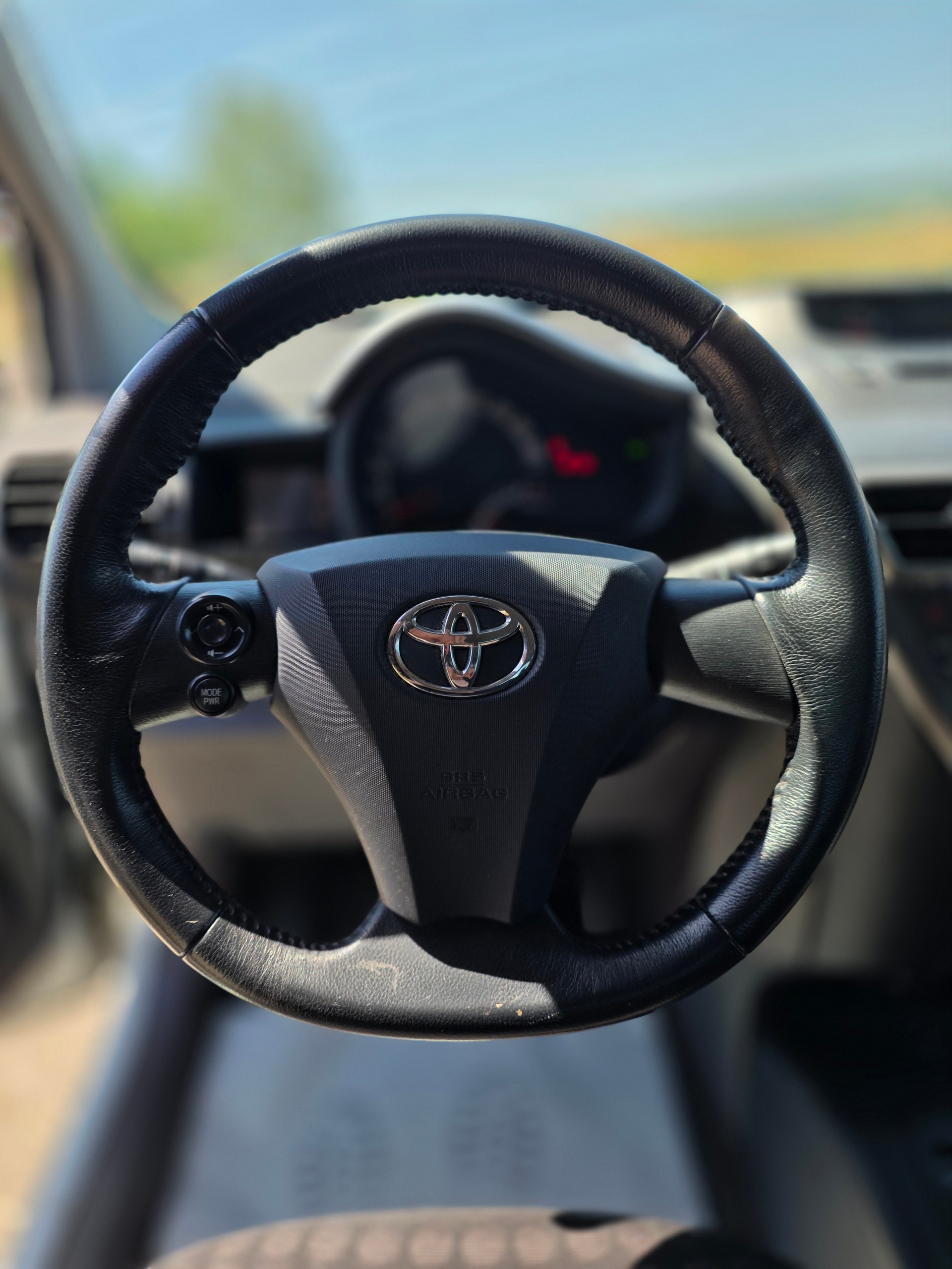 TOYOTA iQ3 1.33 Dual VVT-i Multidrive-image-10