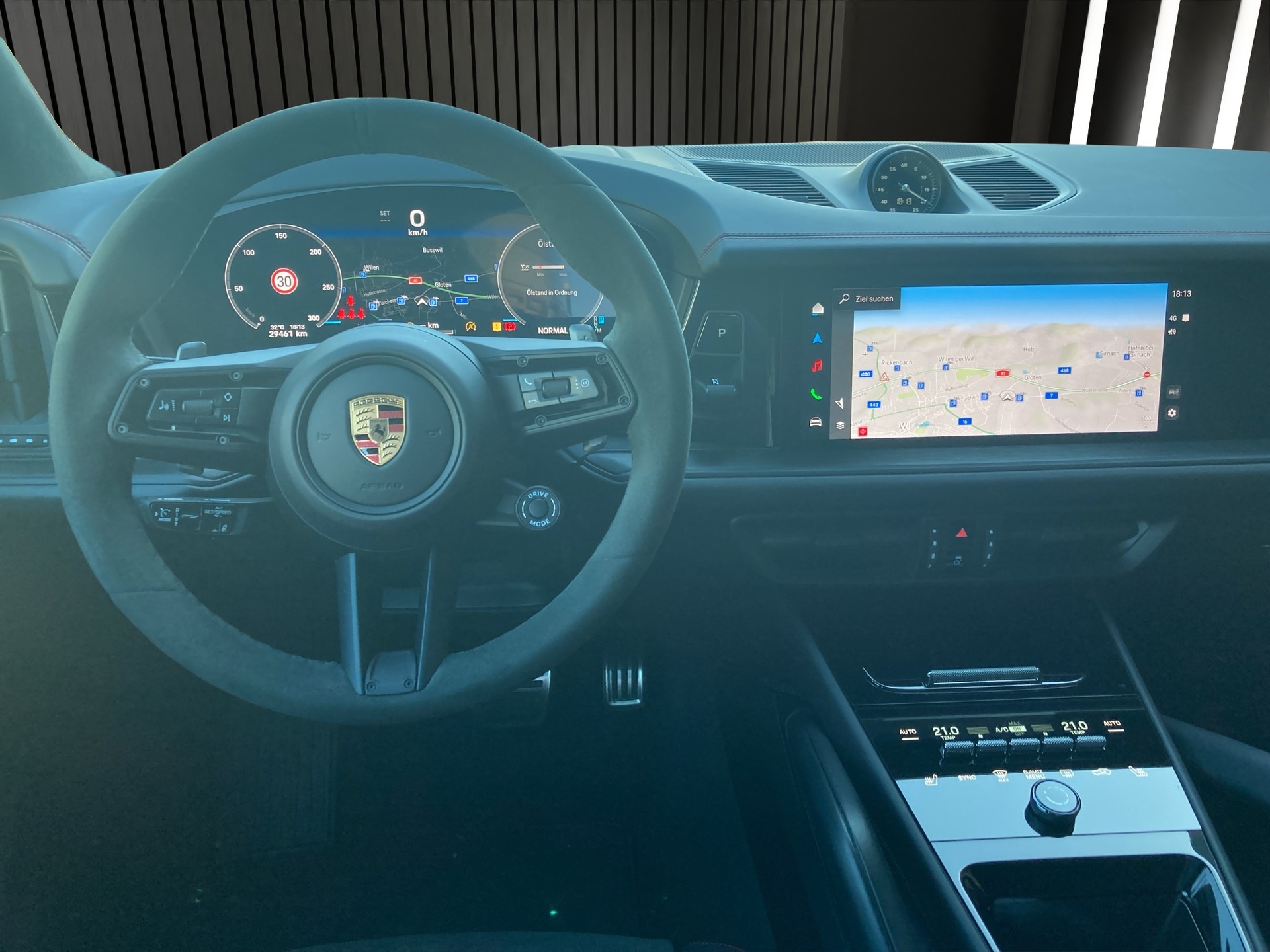 PORSCHE Cayenne GTS-image-12